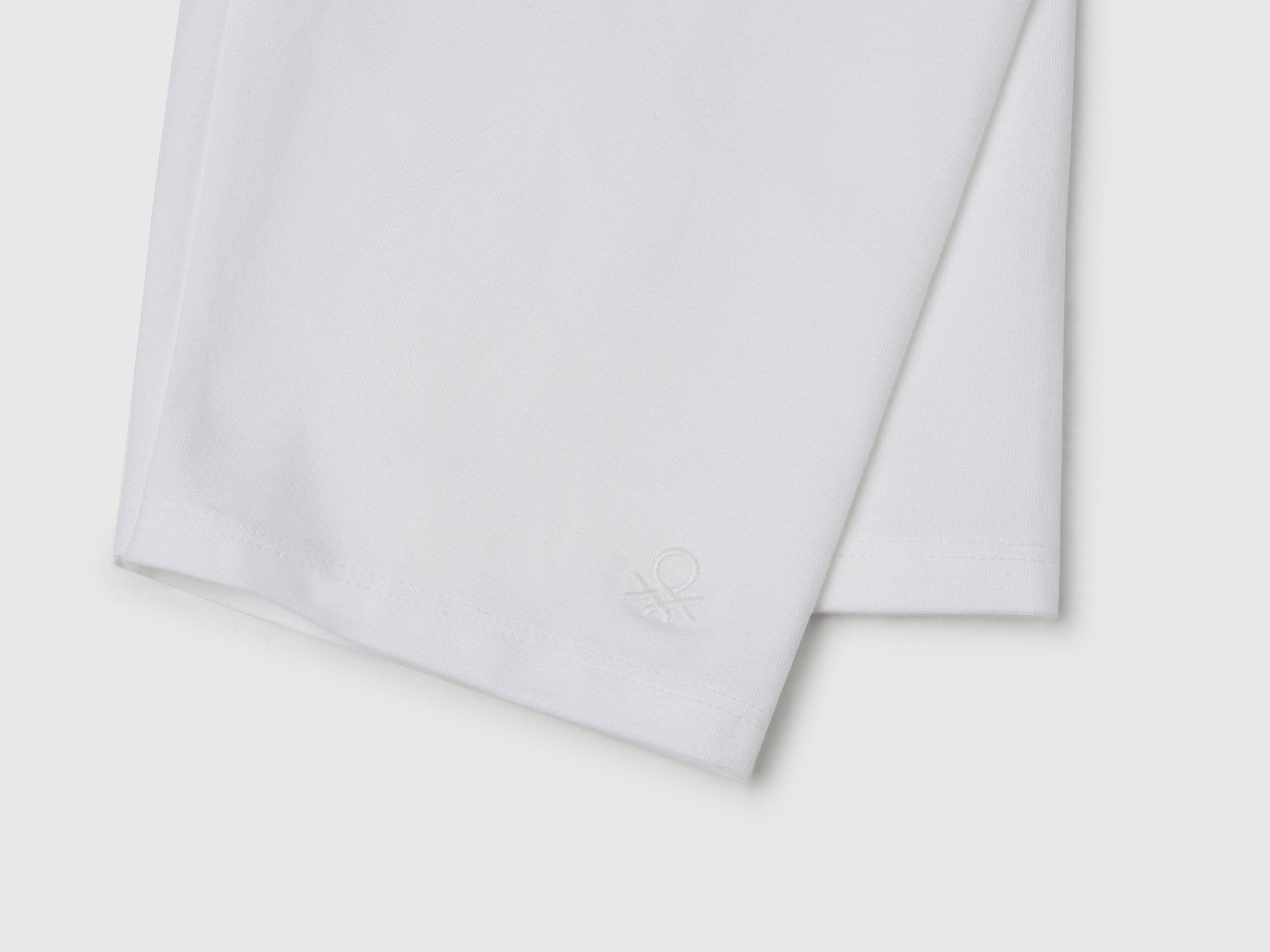 Beneton_Short Leggings in Stretch Cotton_3MT1C901D_101_03