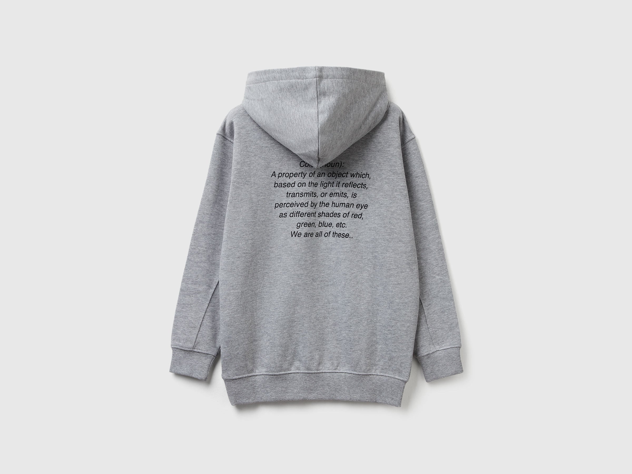 Benetton_Light Gray_Oversized Sweatshirt with Bold Print_3NBMC205A_501_02