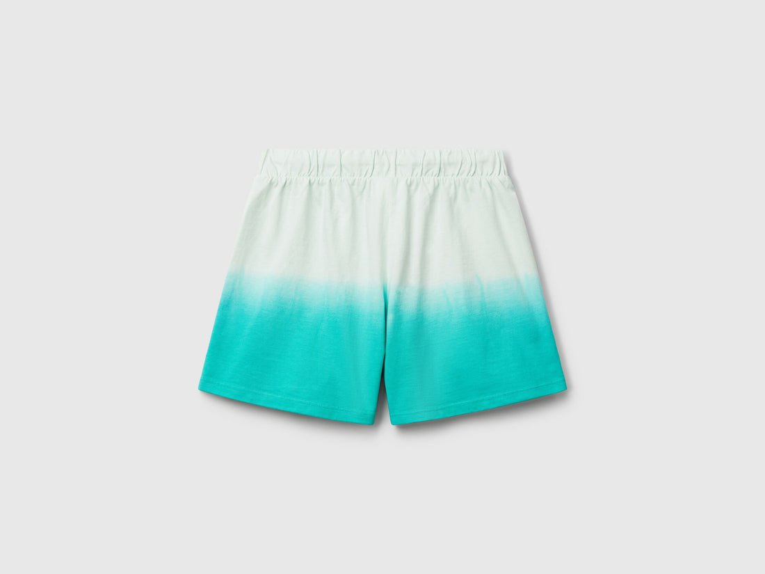 Benetton_Dip-Dye Shorts_3NPDC903G_6H4_02