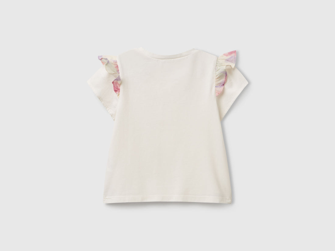 Benetton_T-Shirt with Cap Sleeves_3P4ZG10IV_0R2_02