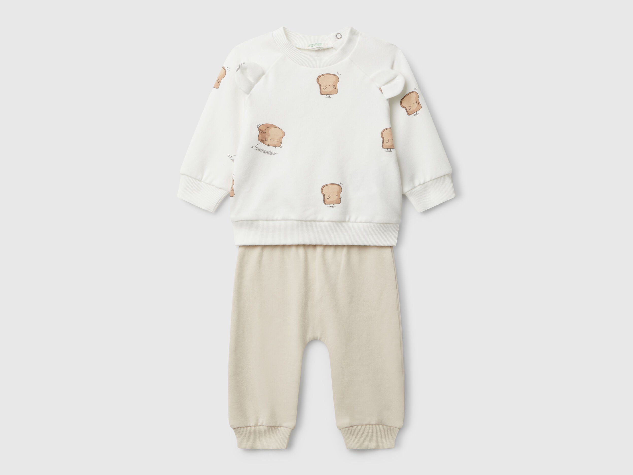 Benetton_Creamy White_Sweat Set with Print_3QGXAK01B_64C_01