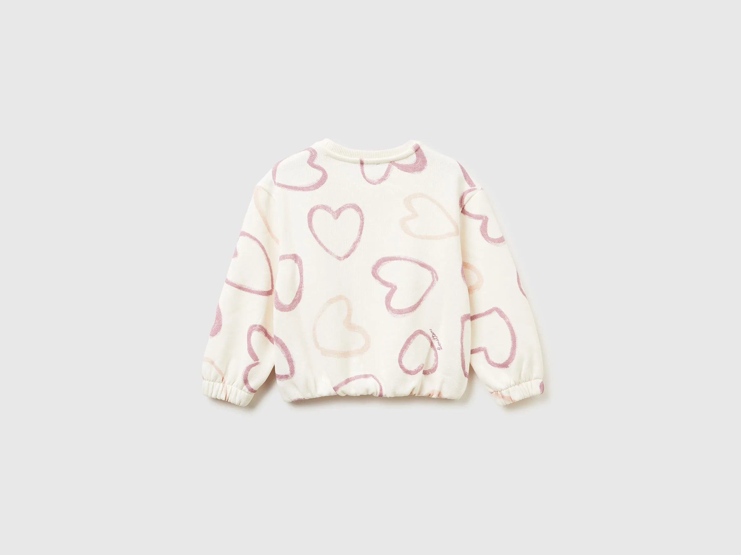 Benetton_White_Sweatshirt with Hearts Print_3TIKG10LE_70J_02