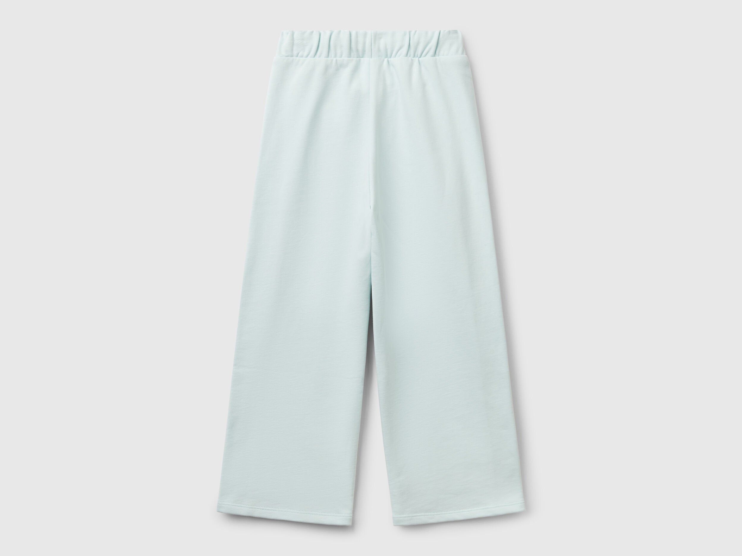 Benetton_Loose Fit Sweatpants_3UNICF061_0U4_02