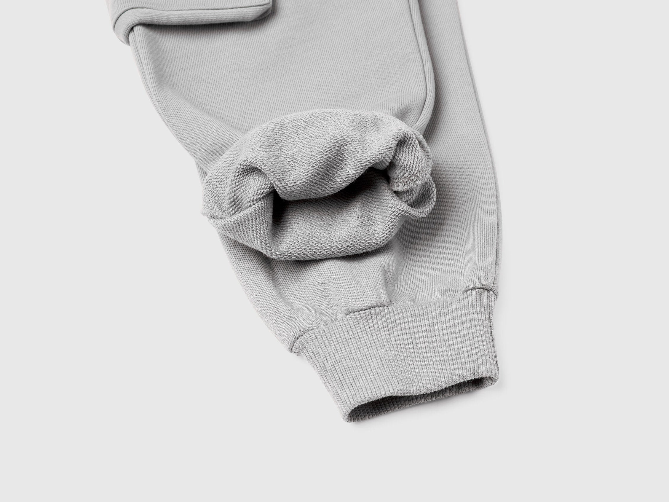 Benetton_Cargo Sweatpants_3UNICF066_115_03