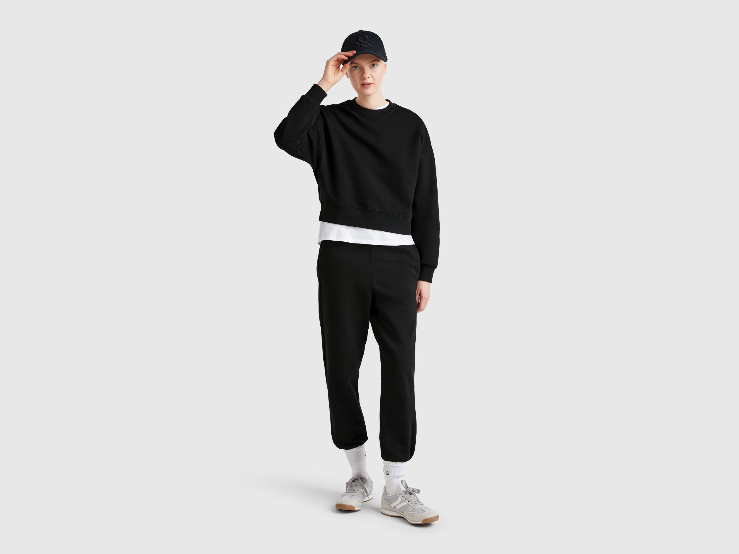 Benetton_Black_Pure Cotton Joggers_3UNIDF01A_100_01