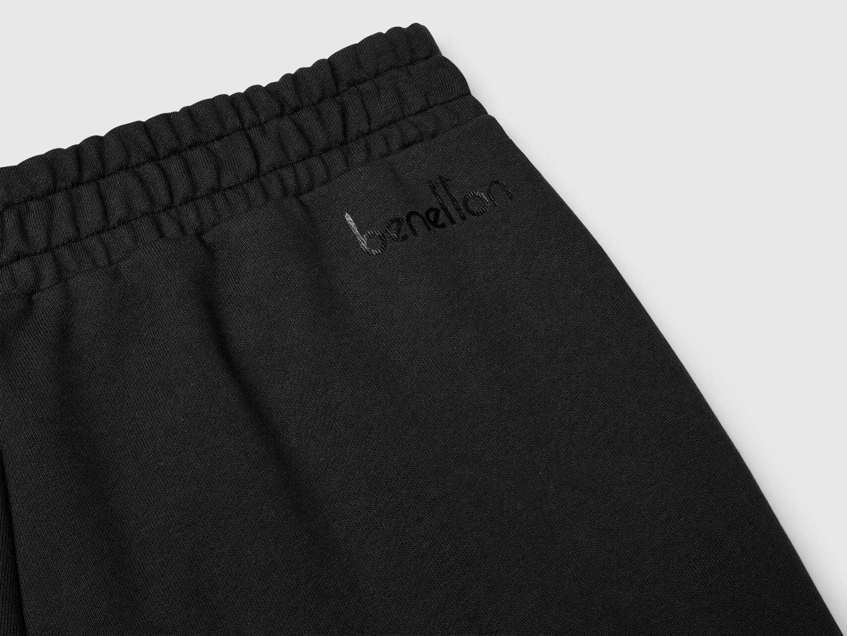 Benetton_Black_Pure Cotton Joggers_3UNIDF01A_100_06