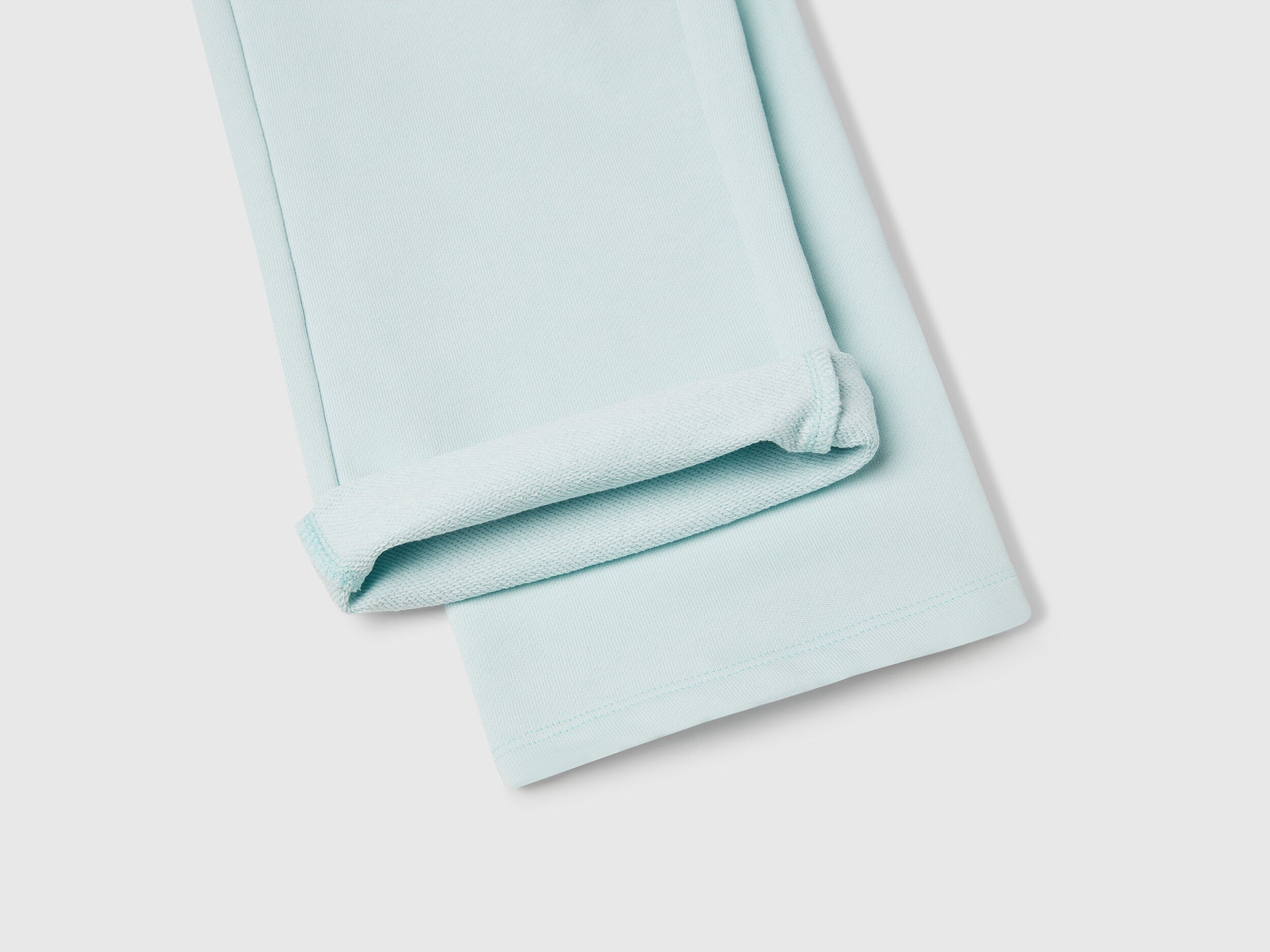 Benetton_Loose Fit Trousers_3UNIGF04P_0U4_03