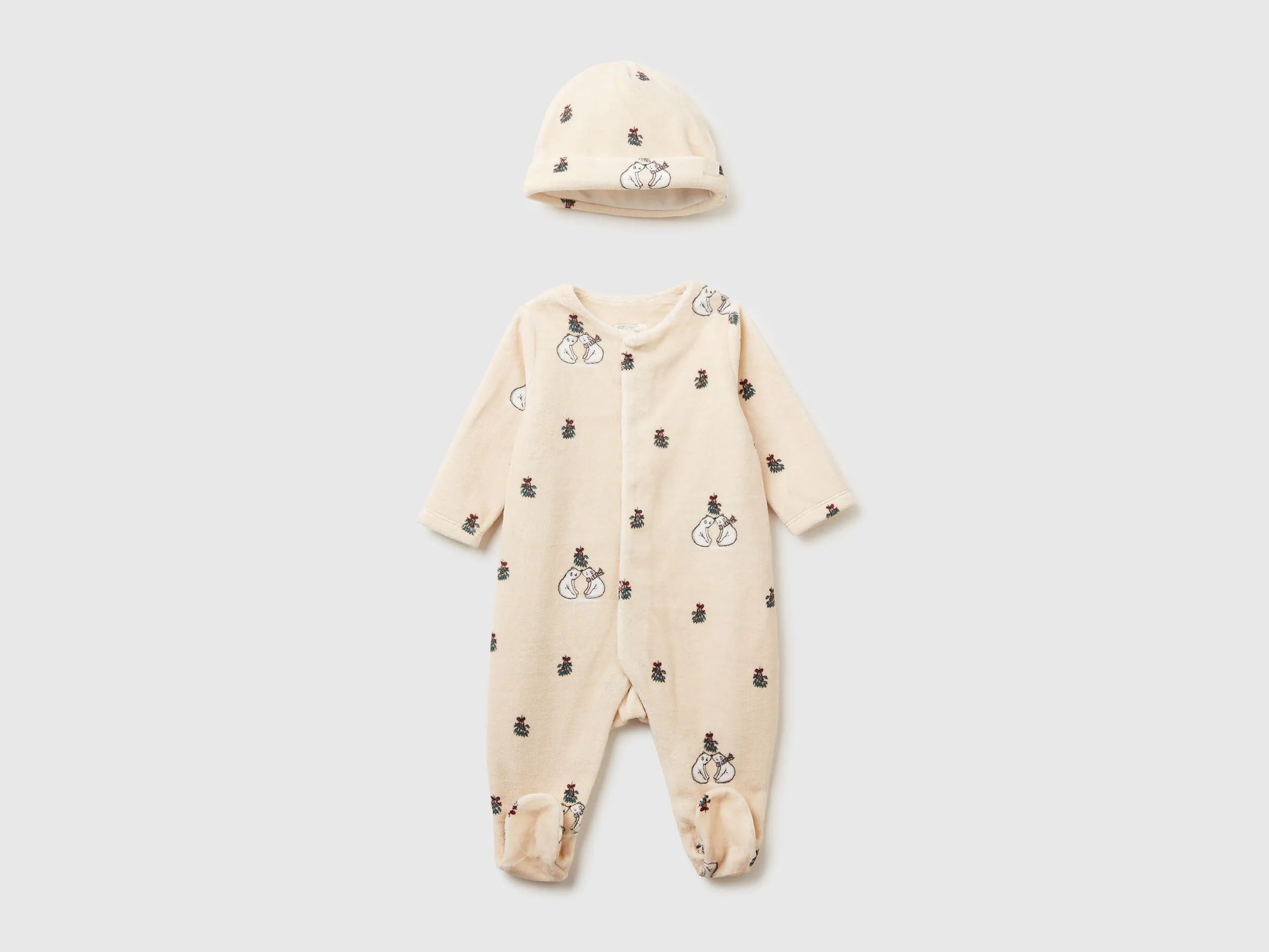 Benetton_Beige_Onesie and Chenille Cap Set_3WQSAK01G_903_01