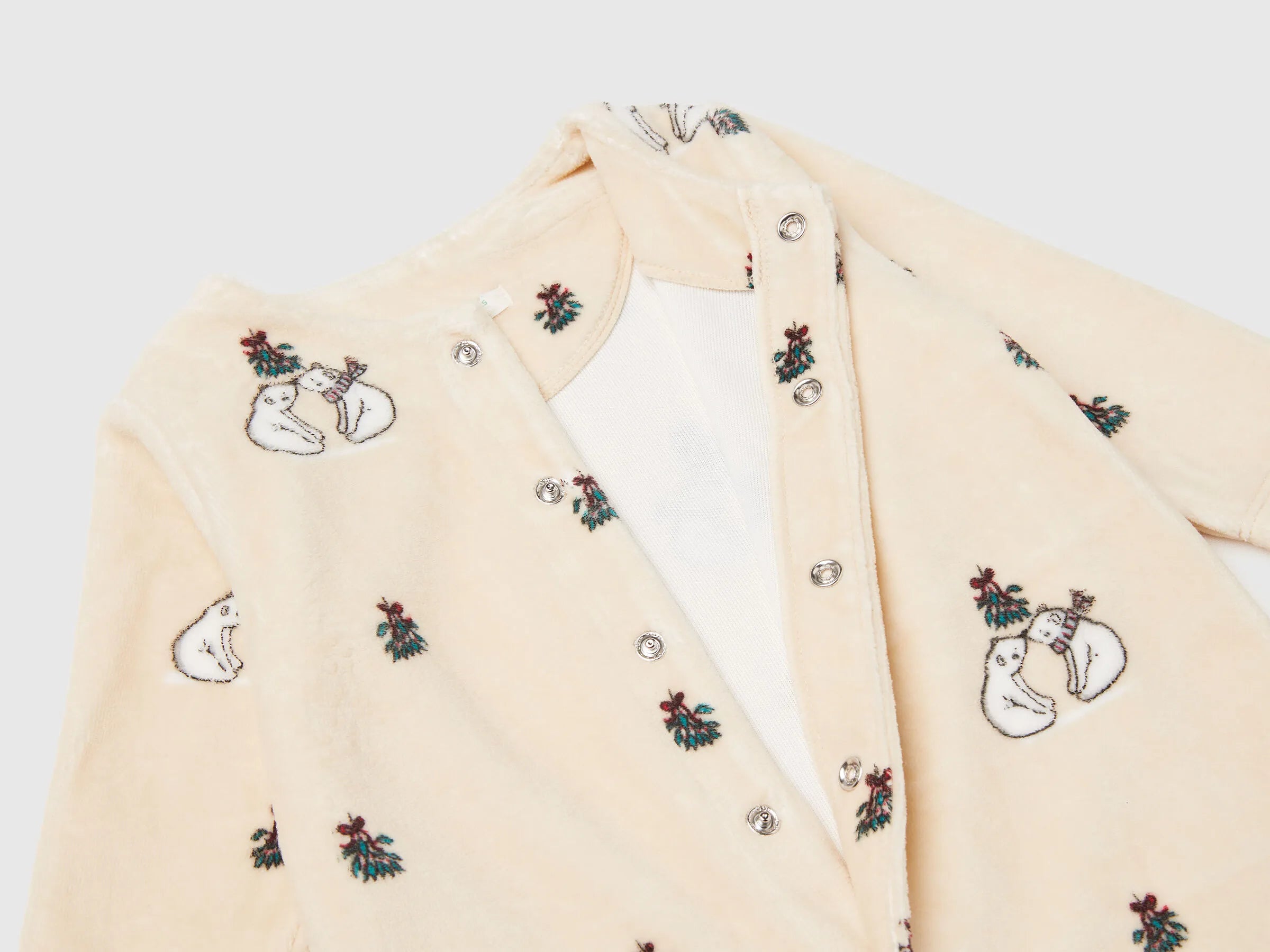 Benetton_Beige_Onesie and Chenille Cap Set_3WQSAK01G_903_03