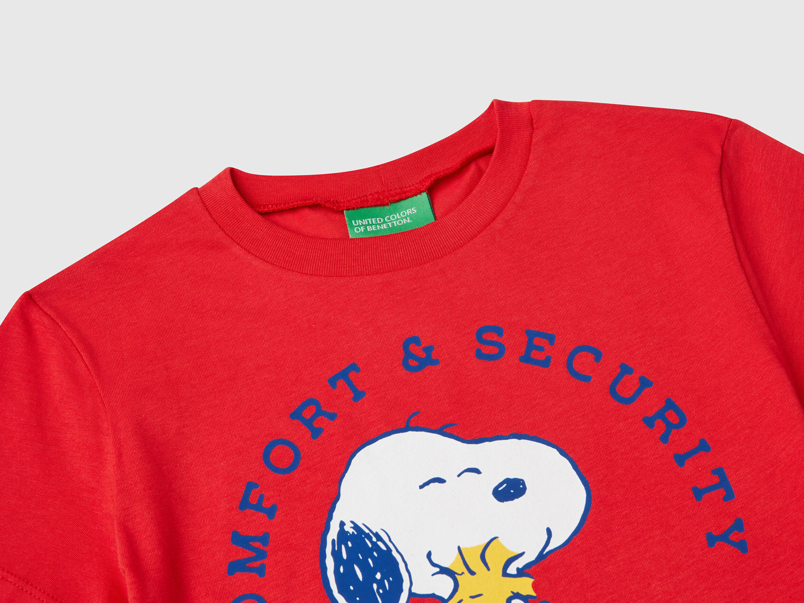 Benetton_T-Shirt with Snoopy ©Peanuts Print_3X1SG10IB_19Q_03