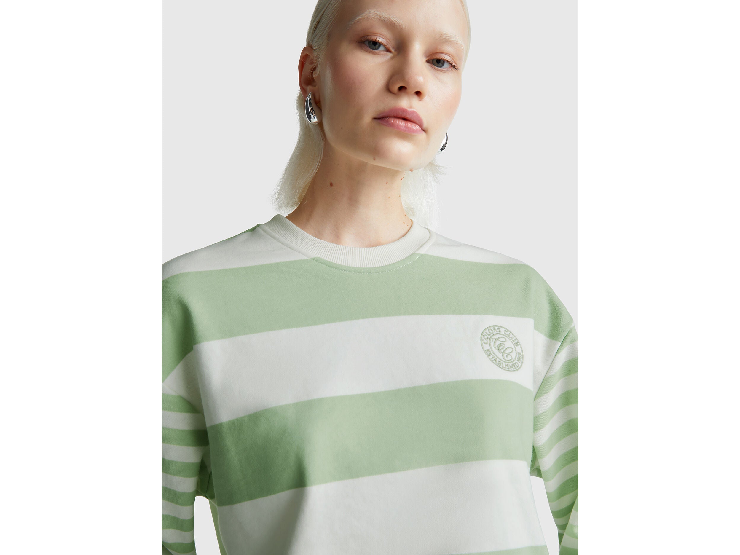 Benetton_Light Green_Striped Crew Neck Hoodie_3Y04D10AM_62Y_04