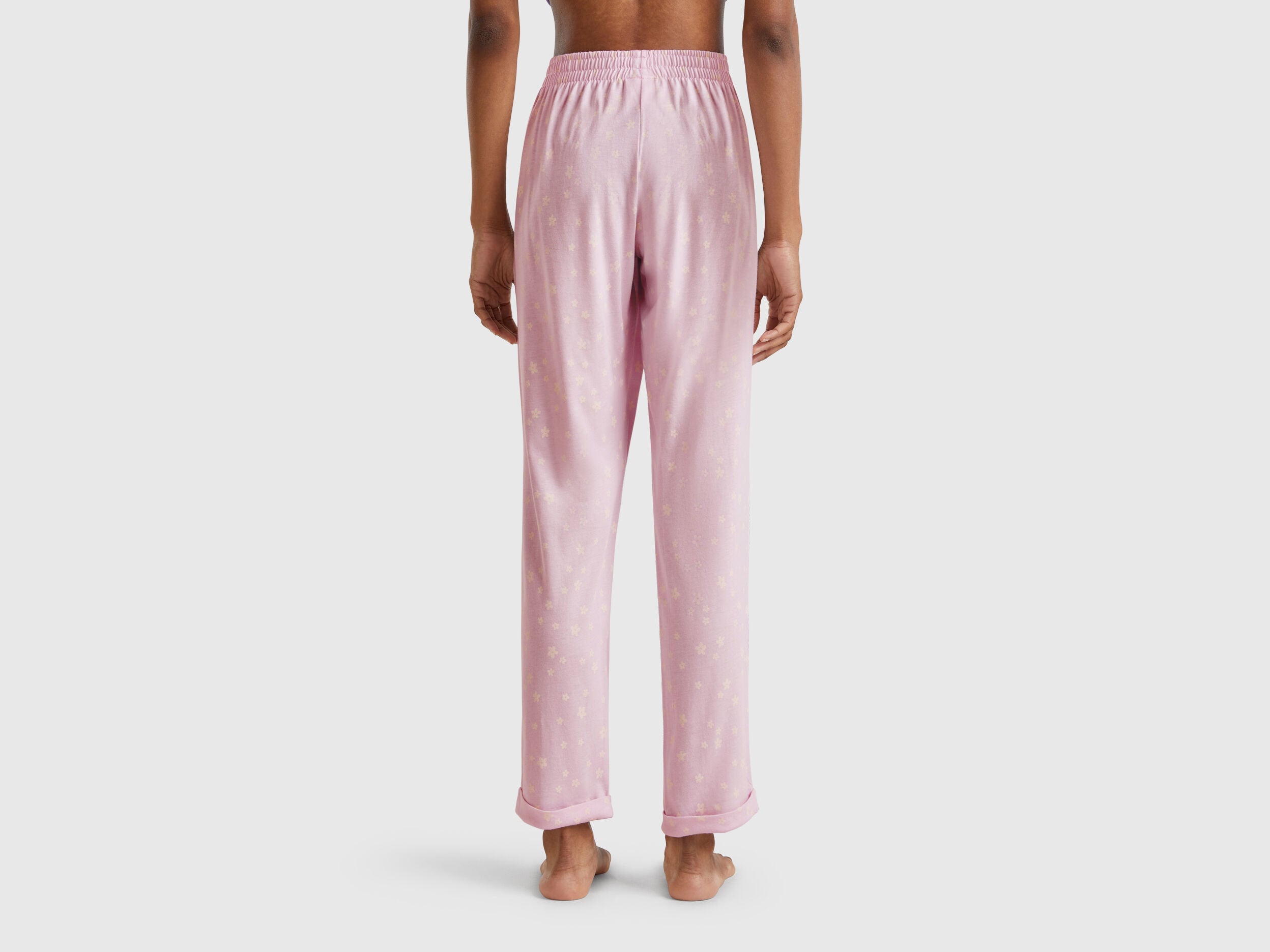 Benetton_Patterned Trousers in Viscose Blend_3Y0Z3F04J_73Z_03