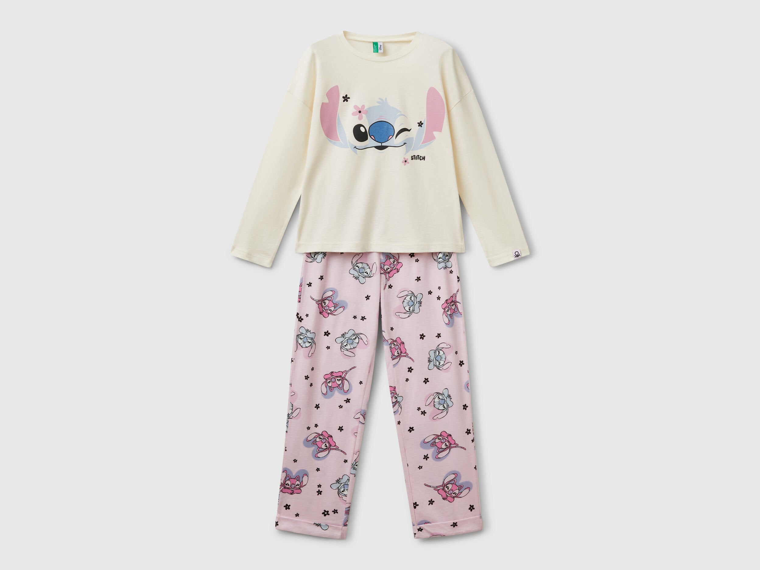 Benetton_Flowing Pyjamas with Stitch ©Disney Print_3Y5E0P08E_0R2_01
