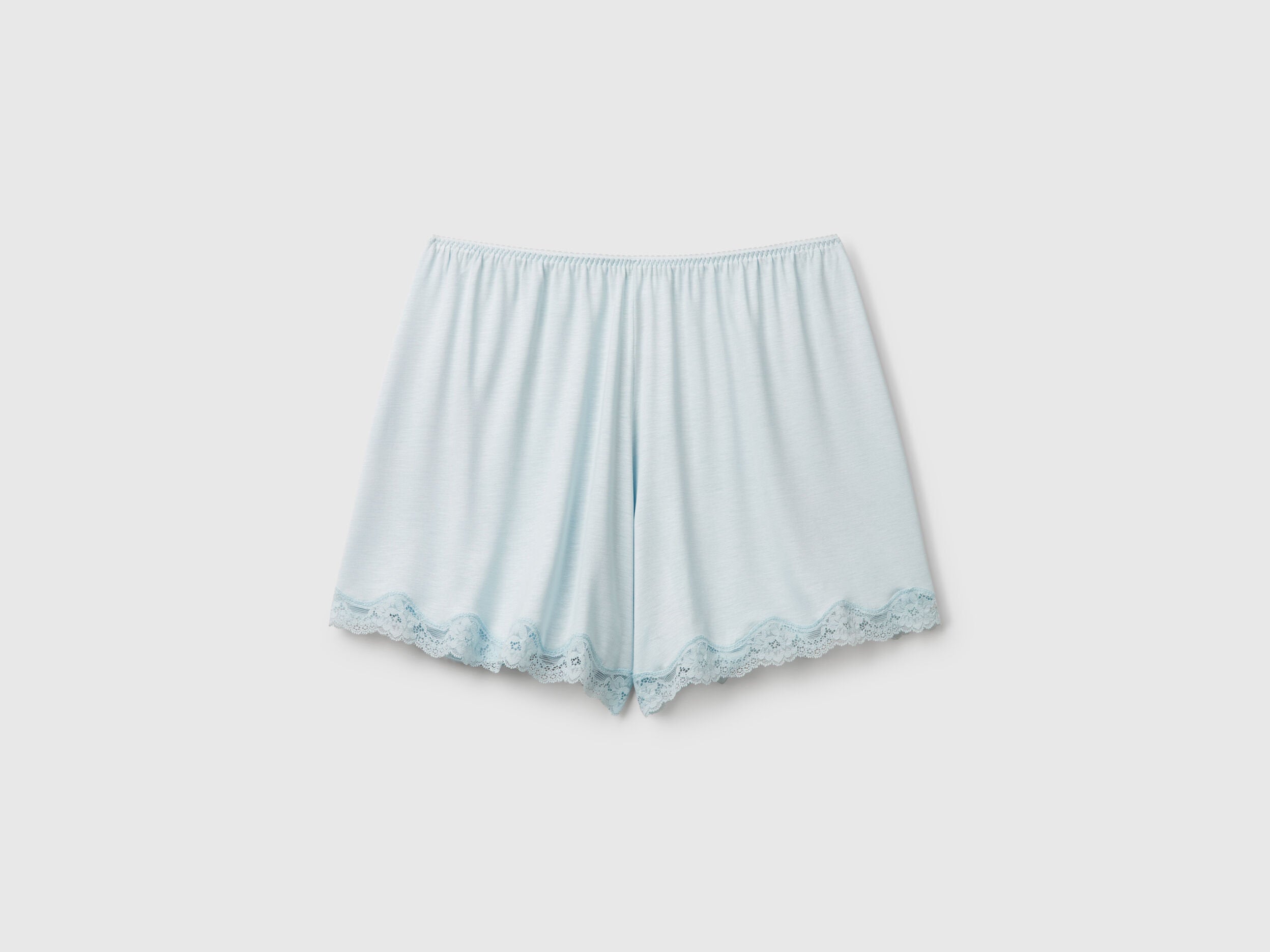 Benetton_Flowy Shorts with Lace_3Z123900V_25G_04