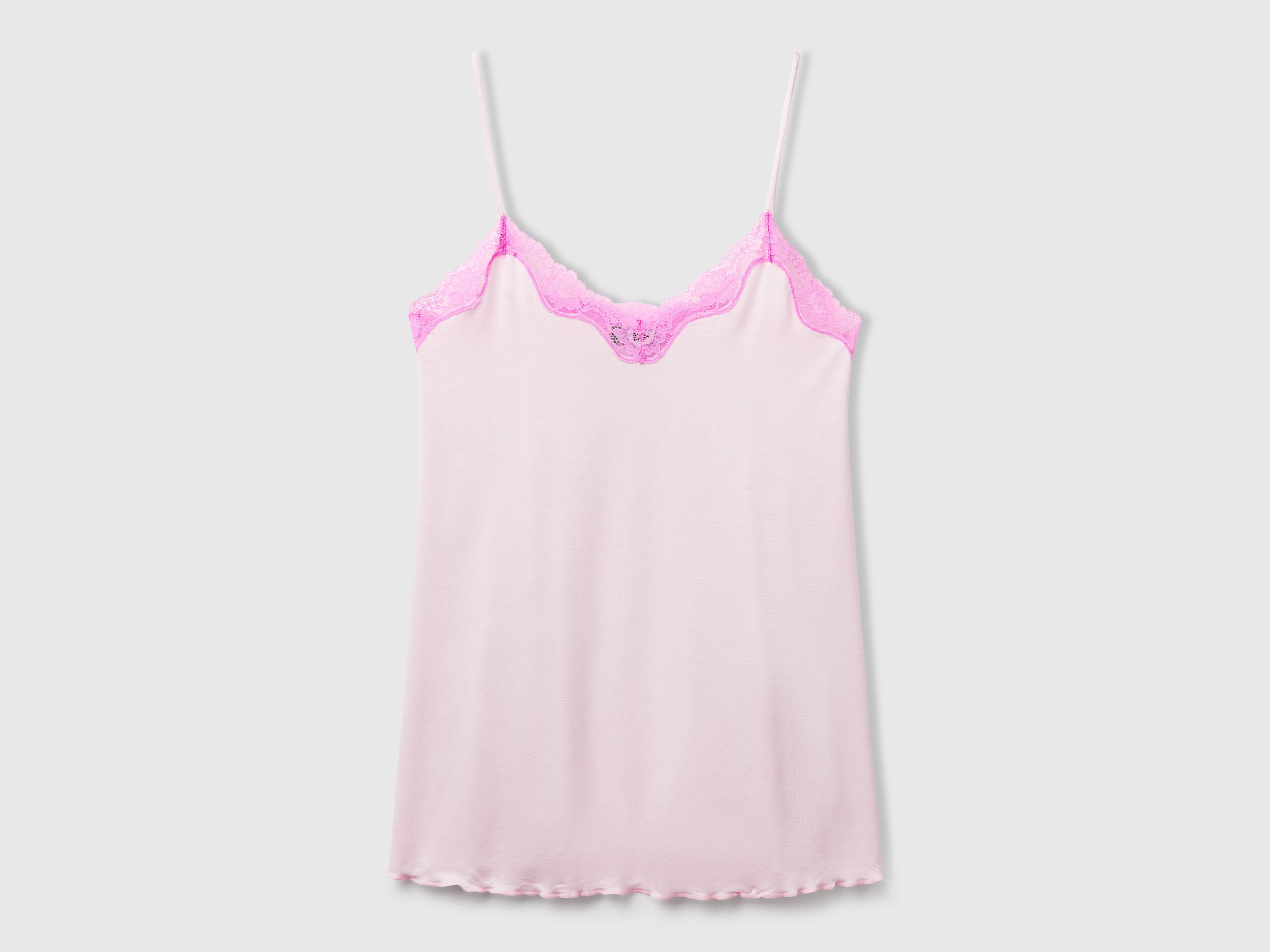 Benetton_Tank Top with Lace Edge_3Z123H00J_24Z_04