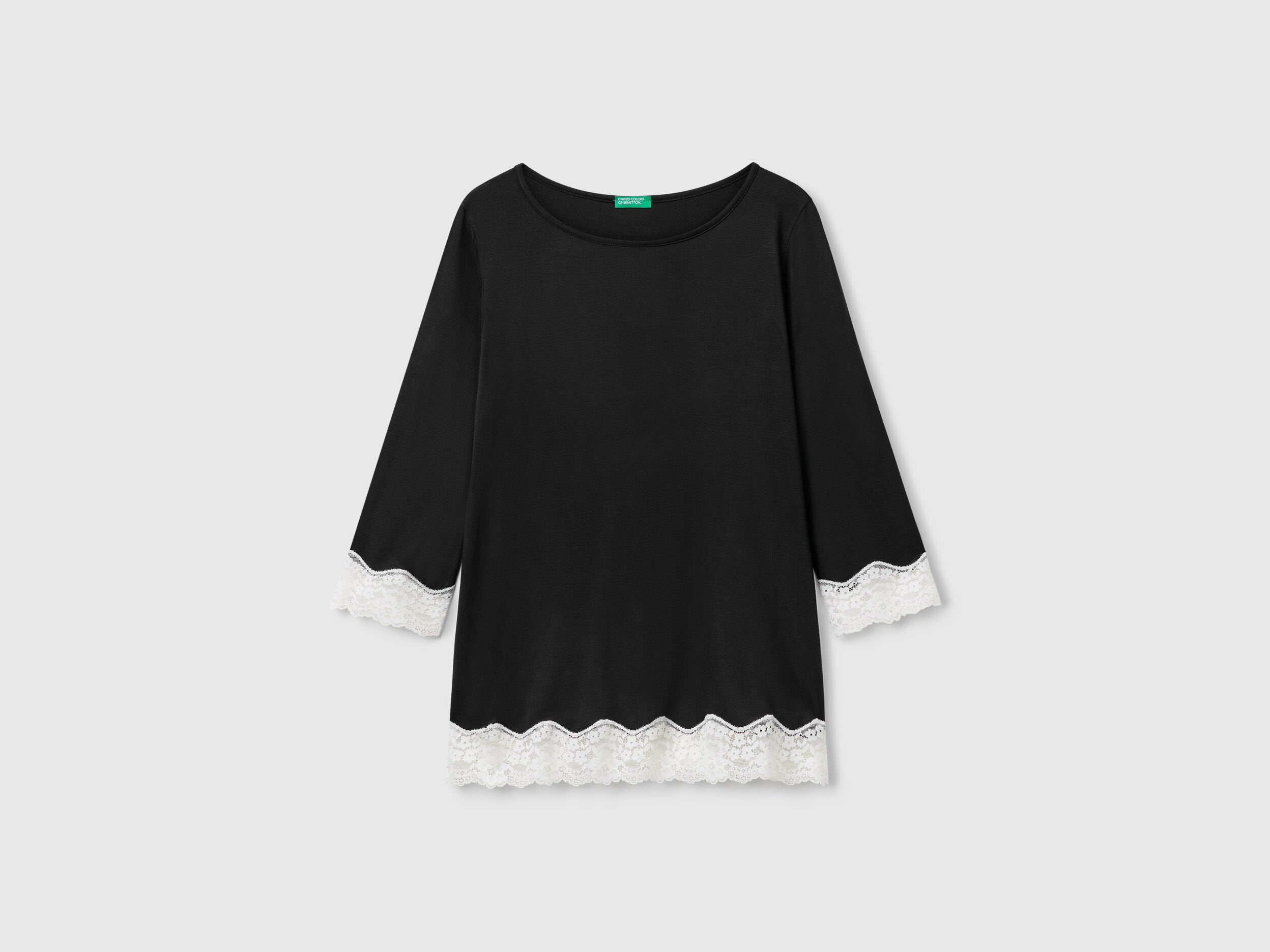 Benetton_T-Shirt with Lace Detail_3Z123M07E_100_04