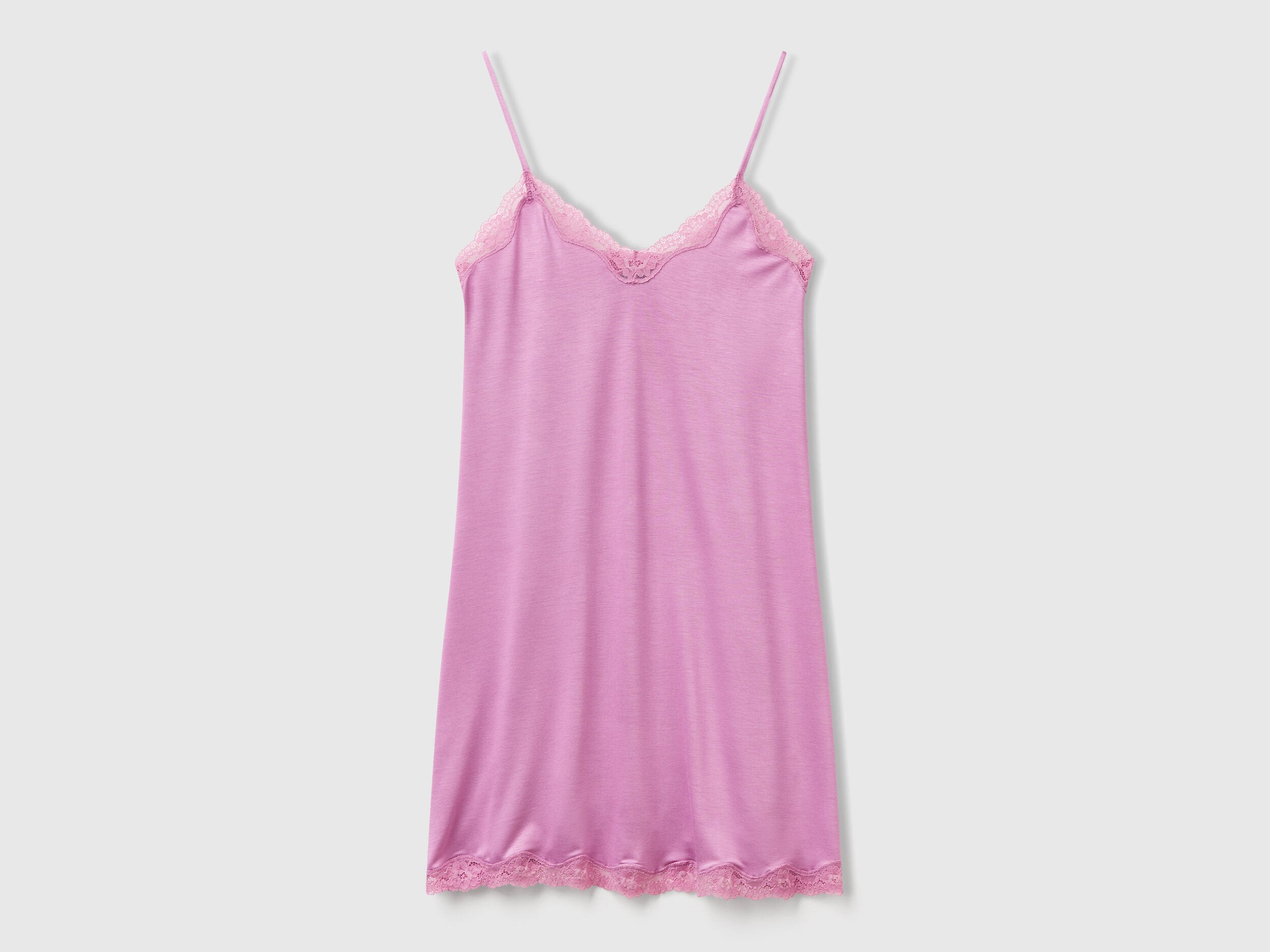Benetton_Nightshirt with Lace Details_3Z123V00I_3Z4_03