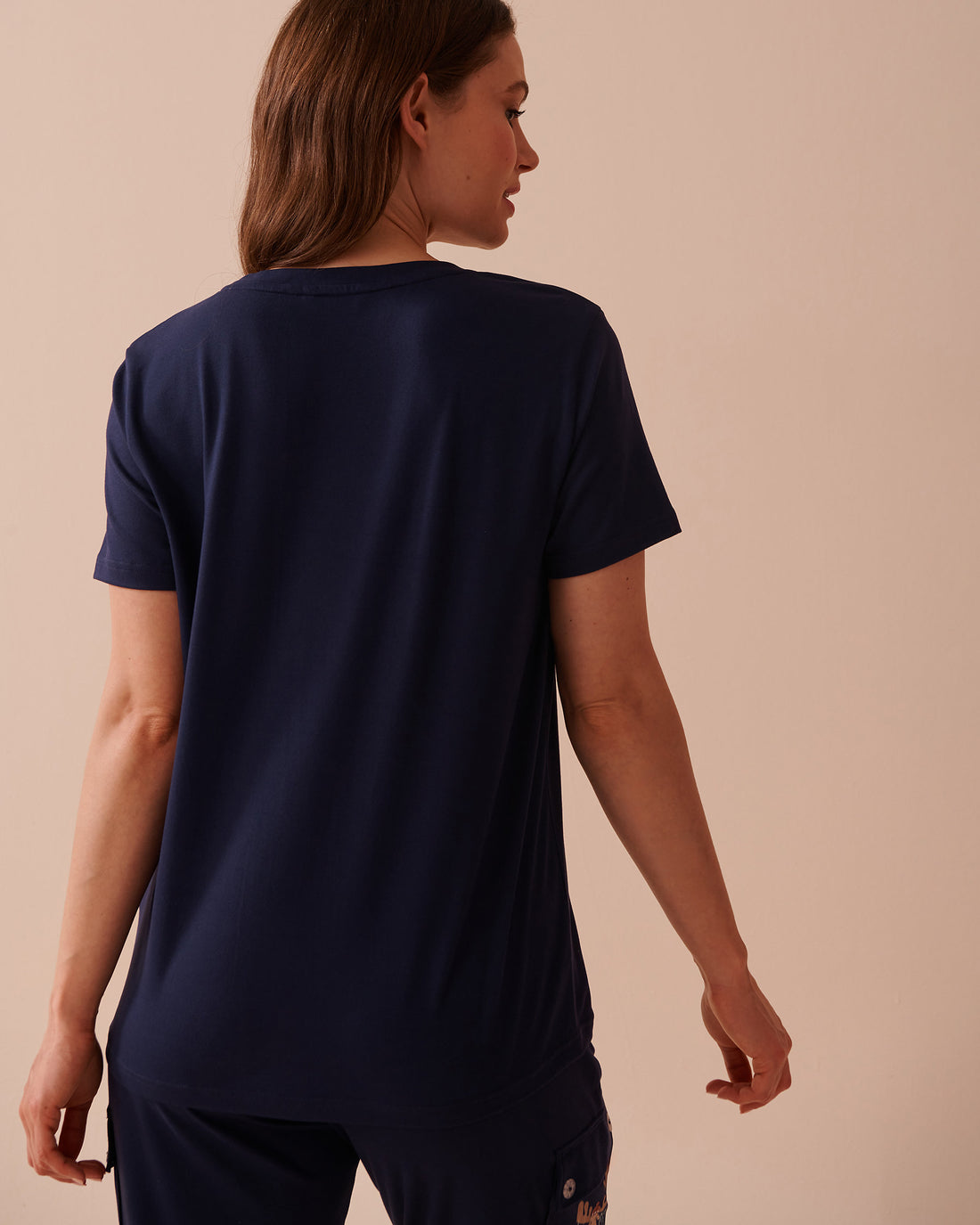 Moose Print Super Soft Crew Neck T-shirt_40100654_40009_02