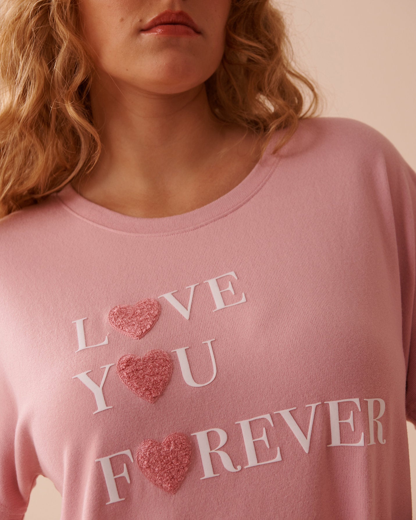 La Vie en Rose_Heart and Letter Print Recycled Fibers Crew Neck T_40100673_60036_03