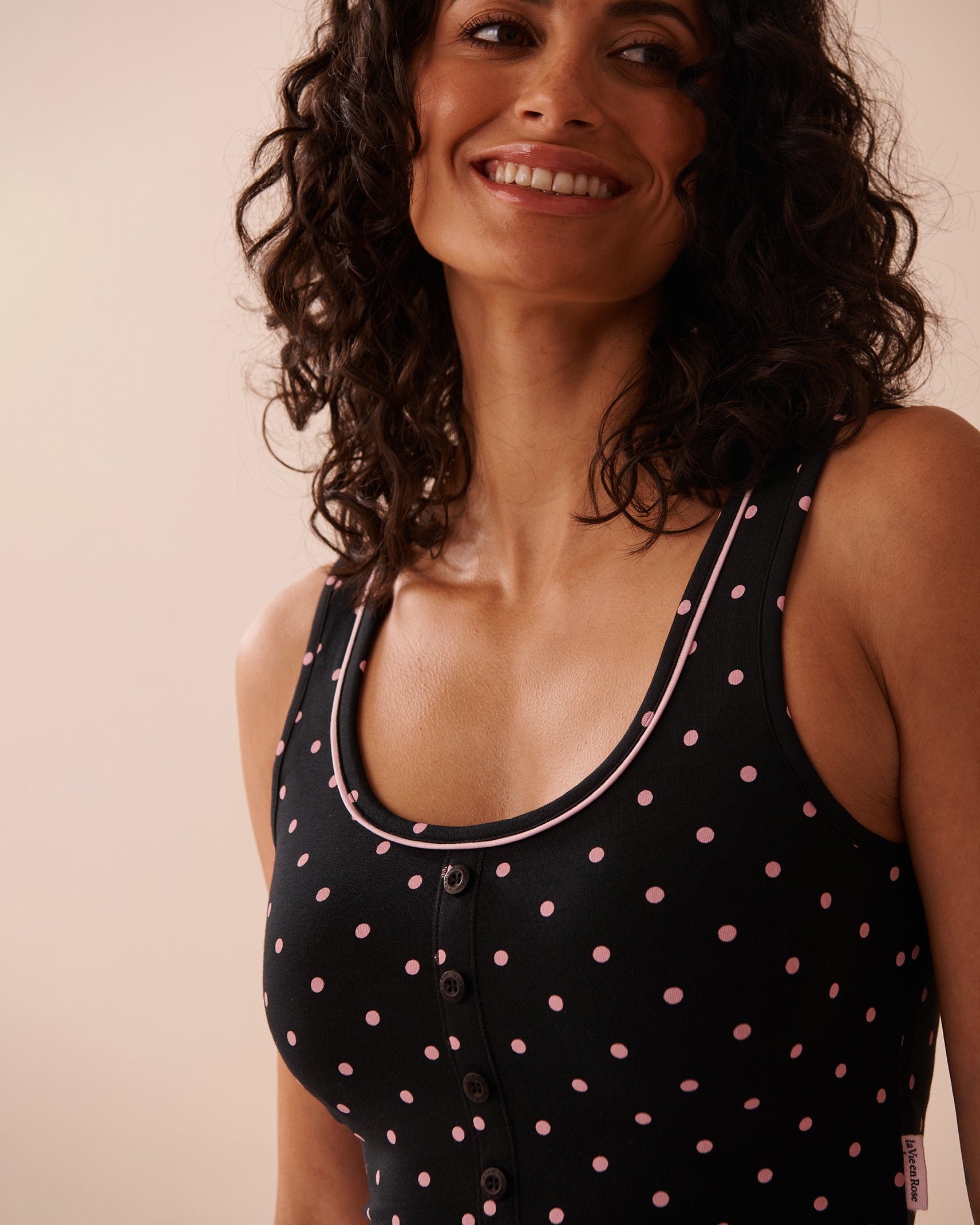 La Vie en Rose_Button Detail Cotton Crop Cami_40100675_P00403_03