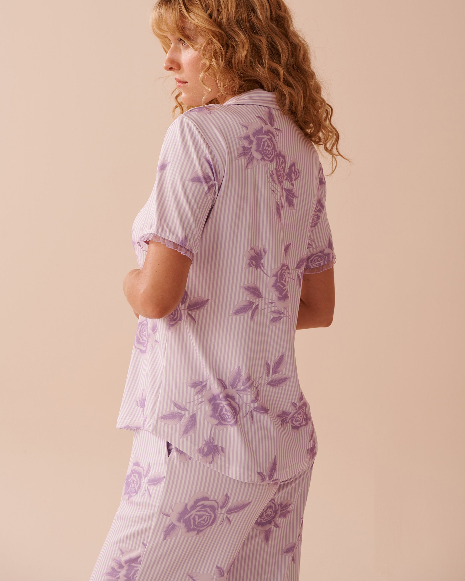 La Vie en Rose_Lilac Rose Print Super Soft Button-Down Shirt_40100681_P50087_02