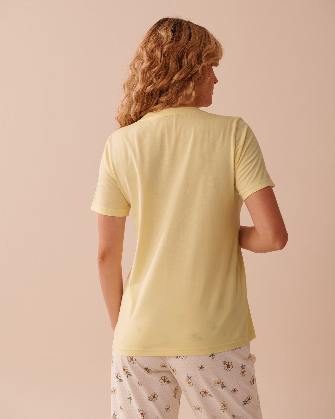 La Vie en Rose_Bee Print Cotton Crew Neck T-Shirt_40100693_70033_02