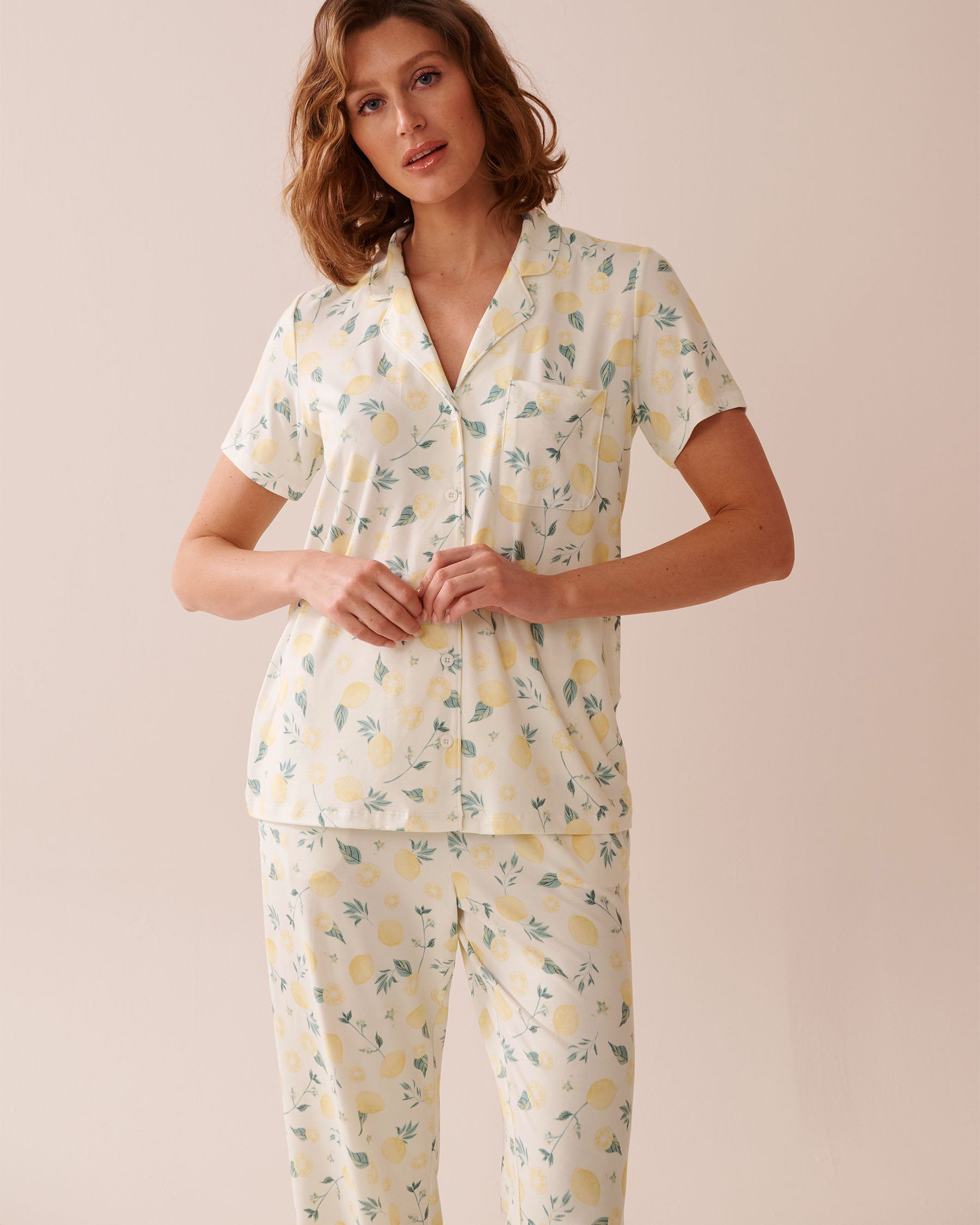 La Vie en Rose_Lemon Print Super Soft Button-Down Shirt_40100717_P10480_03