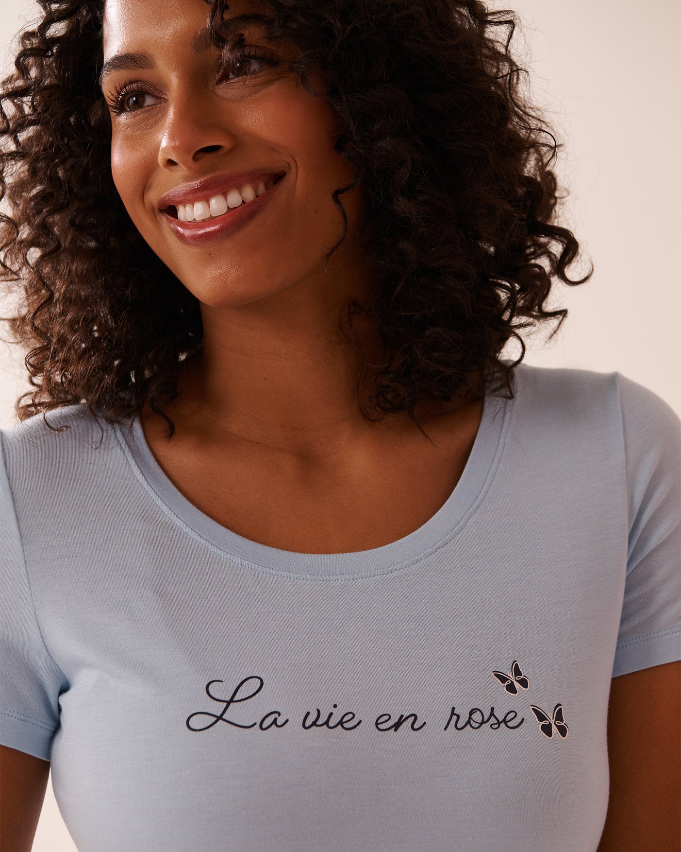 La Vie en Rose_Butterfly Print Soft Jersey Crew Neck T-Shirt_40100719_40104_03