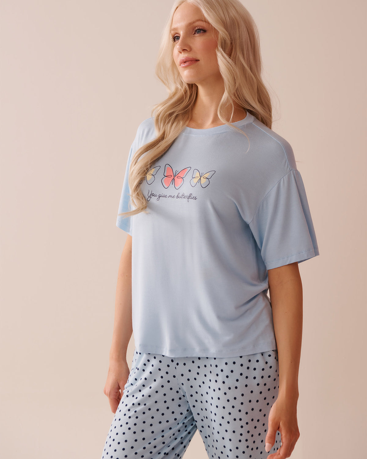 La Vie en Rose_Butterfly Print Soft Jersey Drop Shoulder T-Shirt_40100720_40104_01