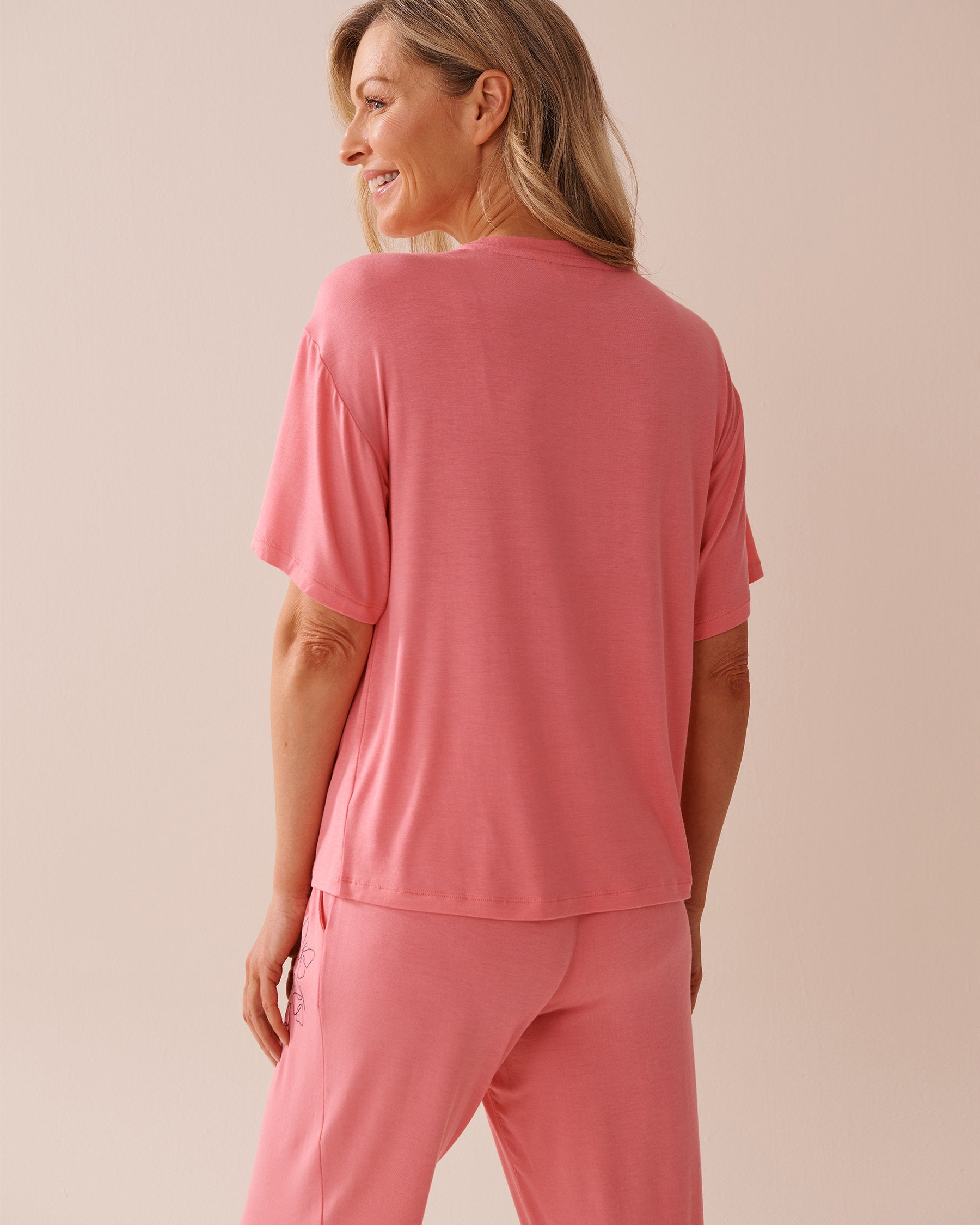 La Vie en Rose_Butterfly Print Soft Jersey Drop Shoulder T-Shirt_40100720_60010_02