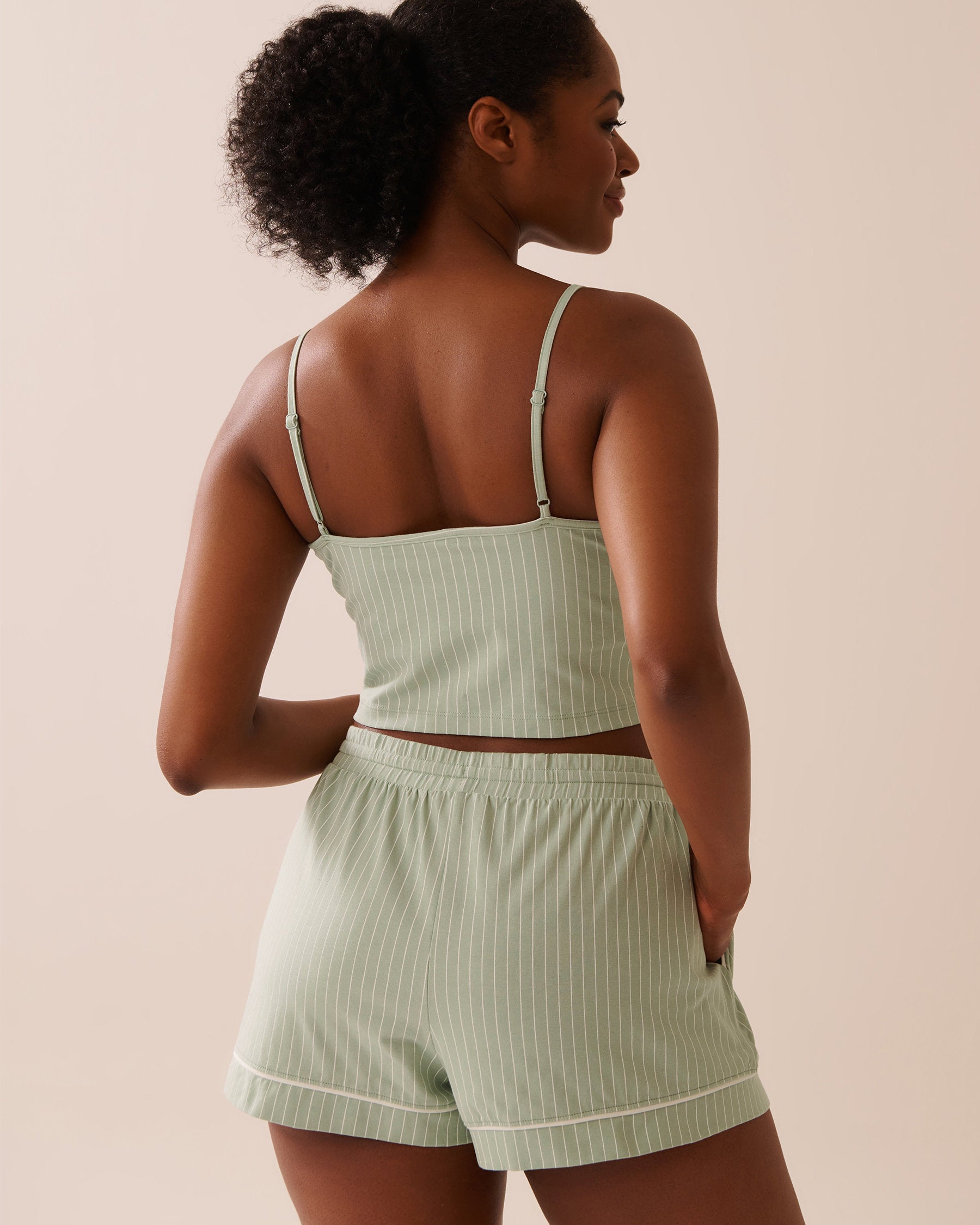 La Vie en Rose_Cotton Crop Cami with Shelf Bra_40100727_P30118_02