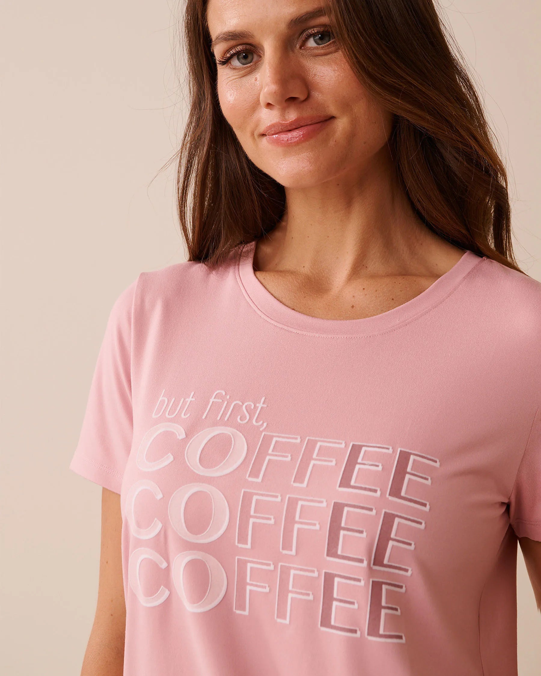 La Vie en Rose_Zephyr_Coffee Print Super Soft T-Shirt_40100777_60160_03
