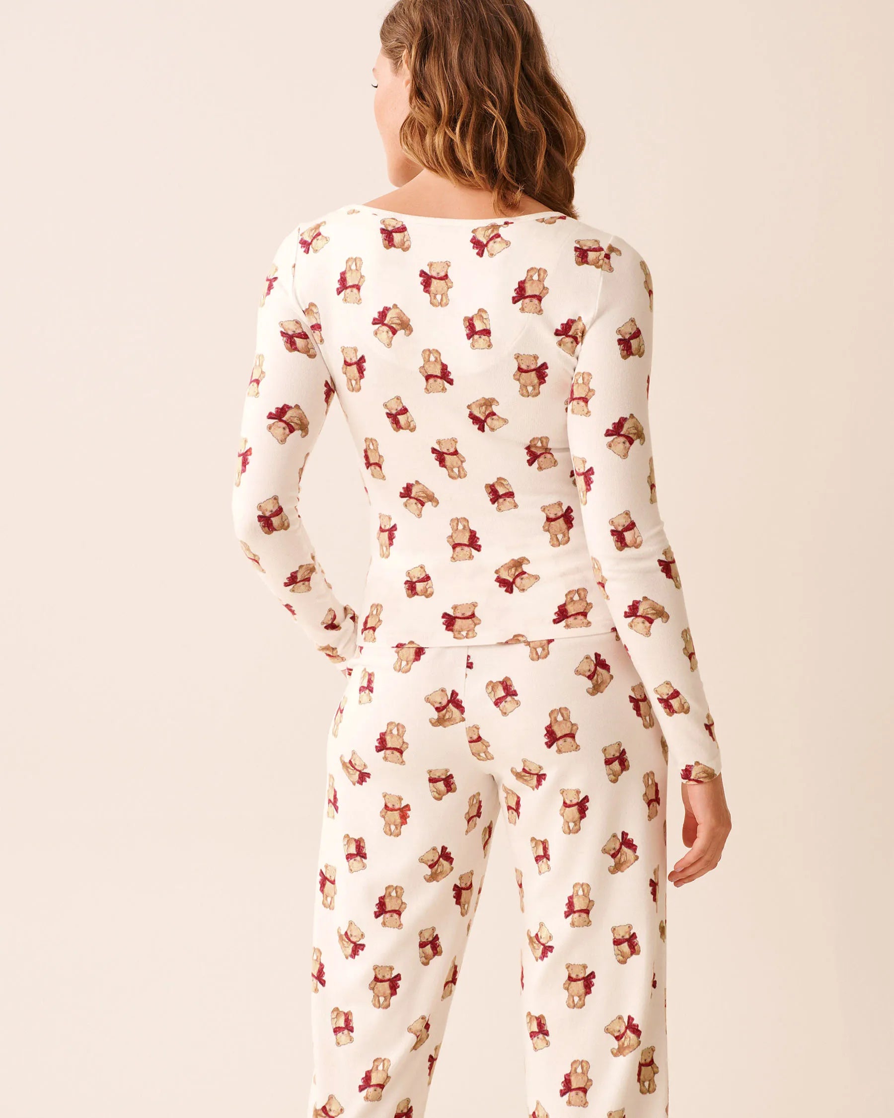 La Vie en Rose_Snow White Bow Teddy_Teddy Bear Print Recycled Fibers Long Sleeve Shirt_40100790_P10553_04