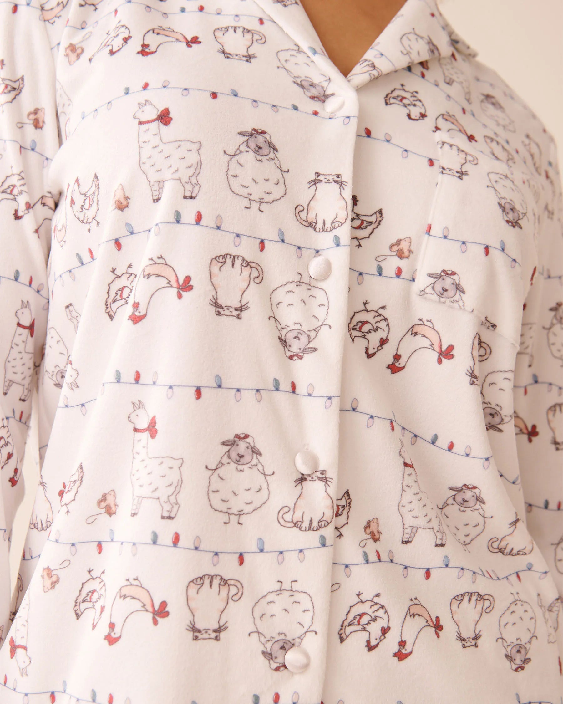 La Vie en Rose_Snow White Farm_Farm Friends Print Soft Velour Button-Down Shirt_40100799_P10555_04