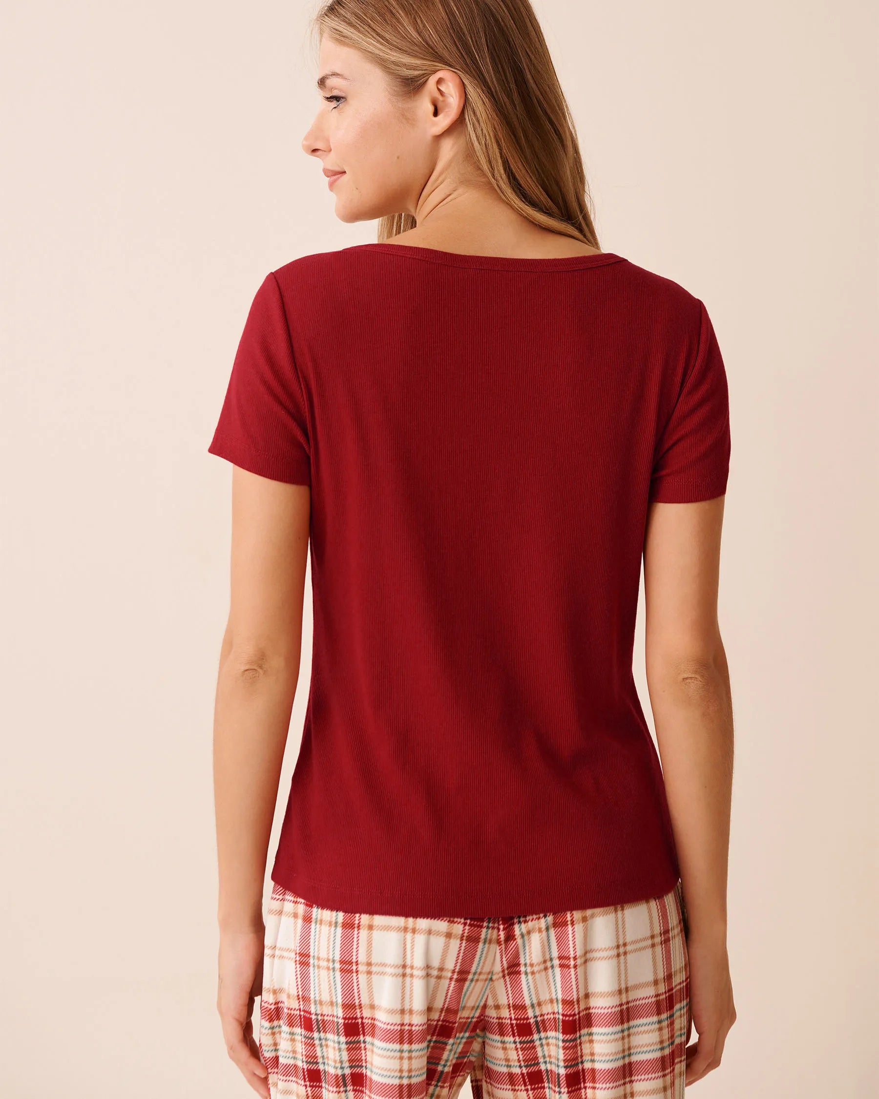 La Vie en Rose_Savvy Red_Ribbed Henley T-shirt_40100804_60215_04