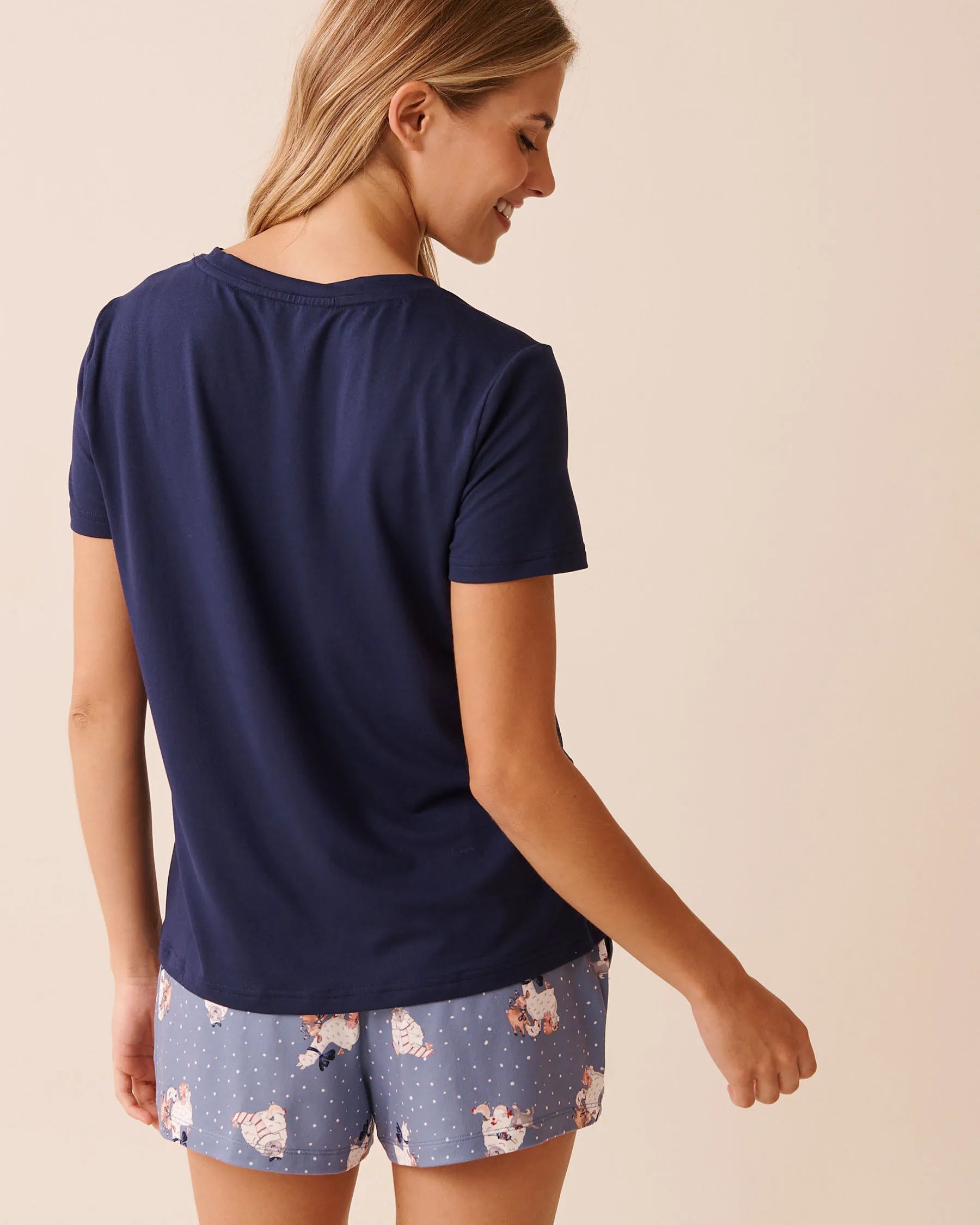 La Vie en Rose_Evening Blue_Farm Friends Print Super Soft T-shirt_40100806_40009_03