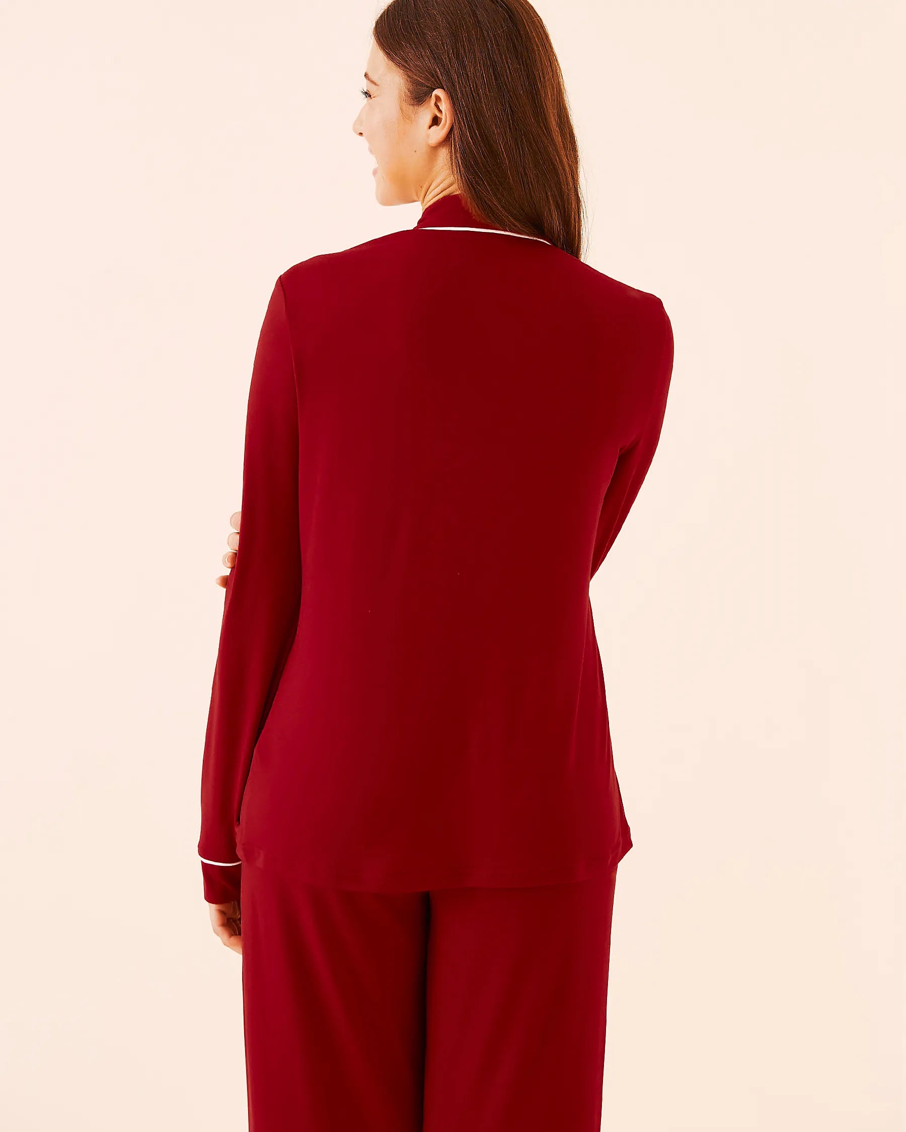 La Vie en Rose_Savvy Red_Comfort & Joy Print Super Soft Button-Down Shirt_40100810_60215_05