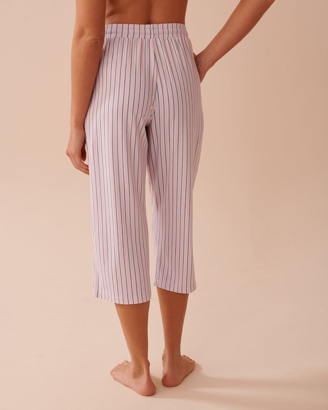 La Vie en Rose_Lavender Stripe Super Soft Capris_40200666_P50085_02