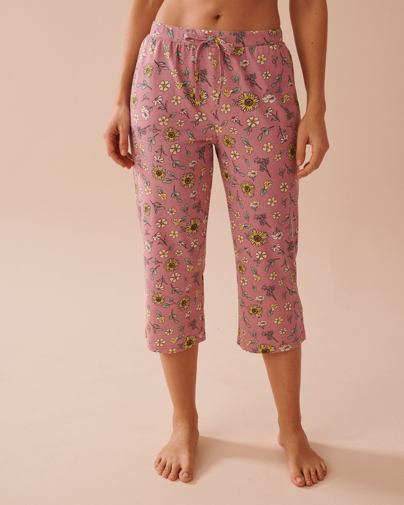 La Vie en Rose_Sunflower Print Cotton Capris_40200682_P60344_01