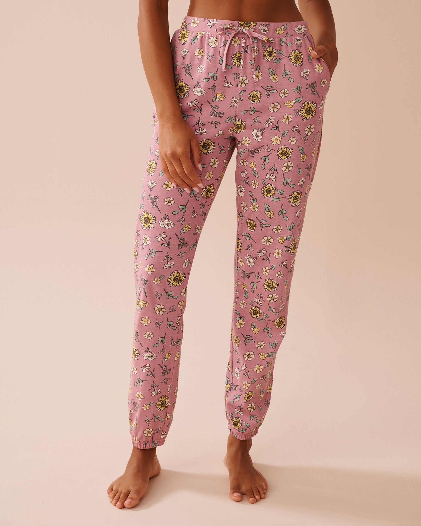 La Vie en Rose_Sunflower Print Cotton Jogger Pajama Pants_40200684_P60344_01