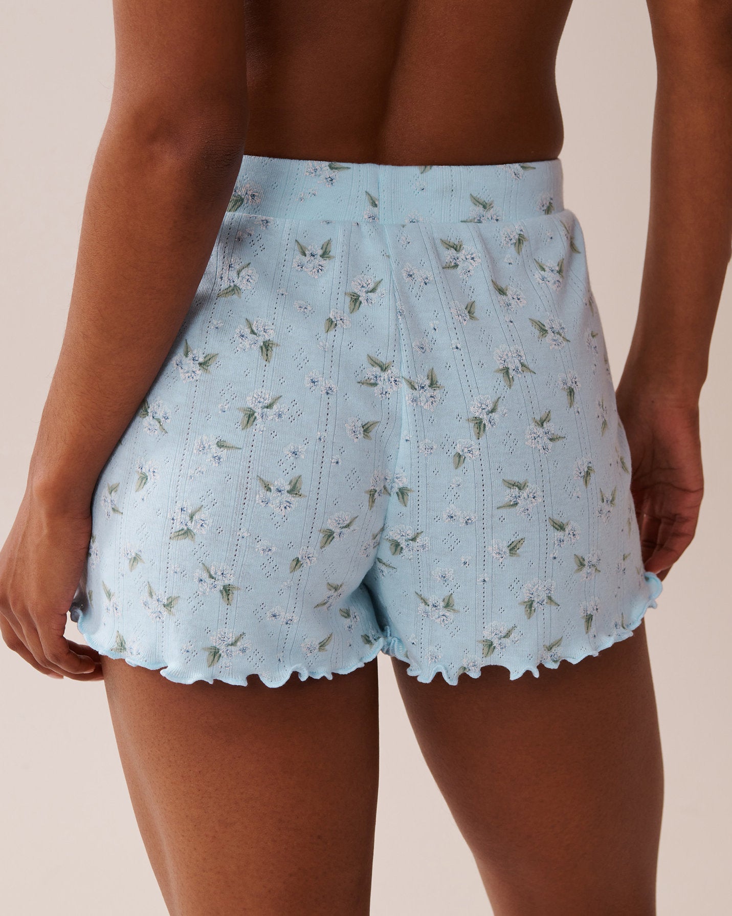 La Vie en Rose_Floral Print Lettuce Edge Pointelle Pajama Shorts_40200686_P40425_02