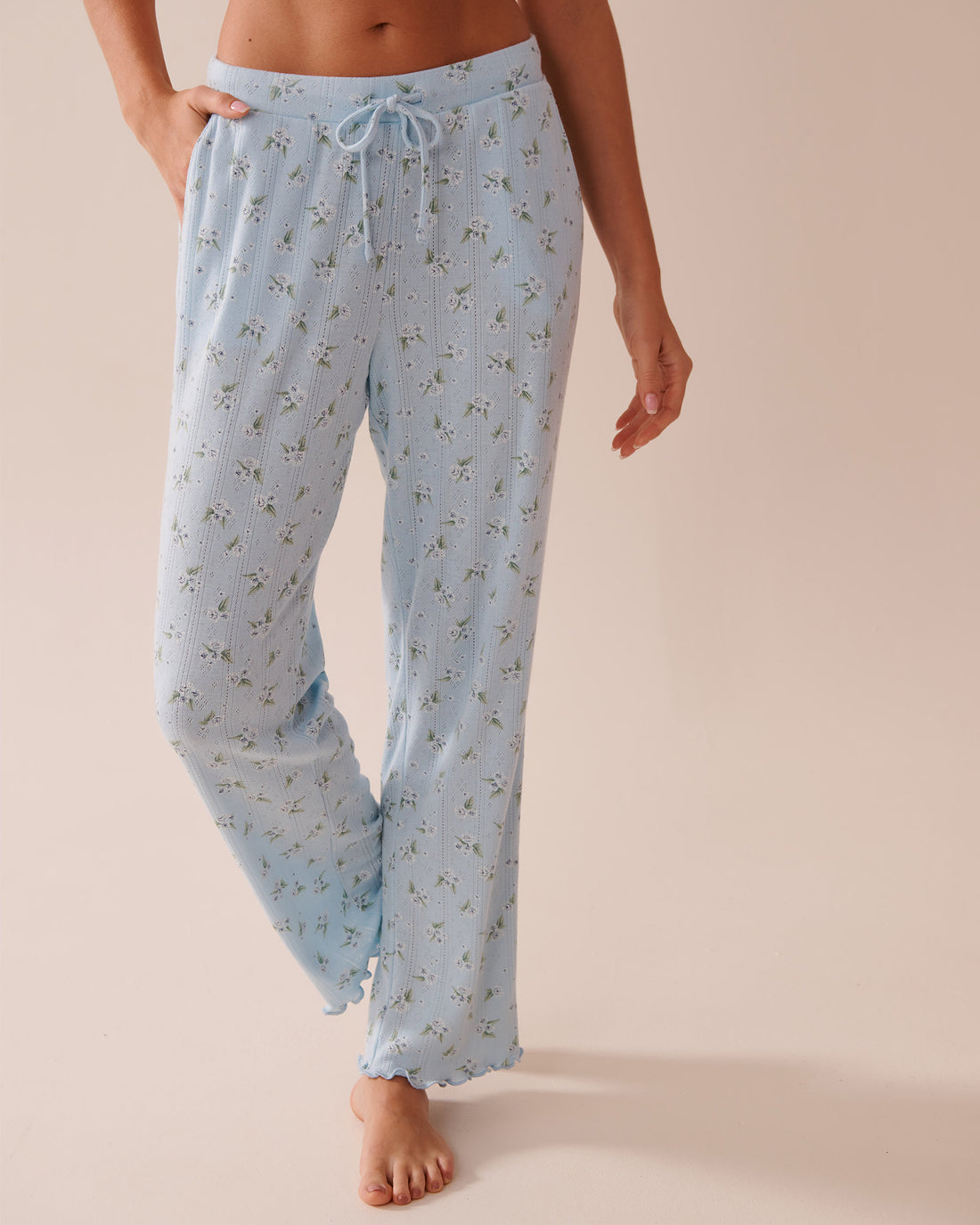 La Vie en Rose_Floral Print Lettuce Edge Pointelle Pajama Pants_40200687_P40425_02