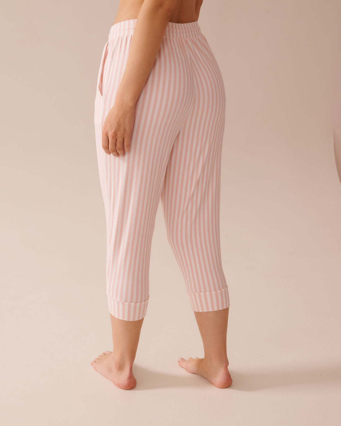 La Vie en Rose_Pink Stripe Super Soft Pajama Capris_40200725_P60358_02