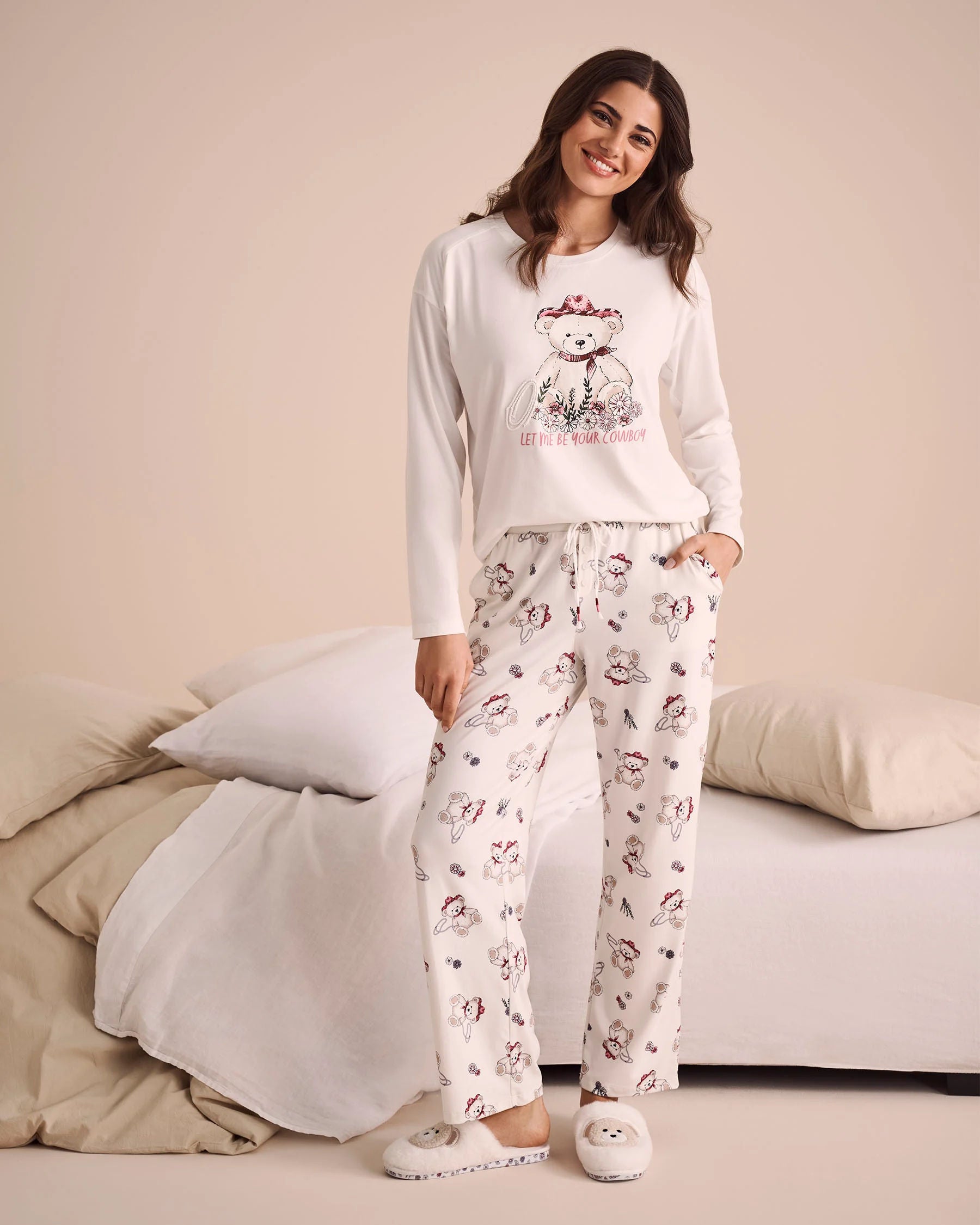La Vie en Rose_Snow White Cowbear_Cowboy Teddy Bear Print Super Soft Pajama Pants_40200747_P10513_01