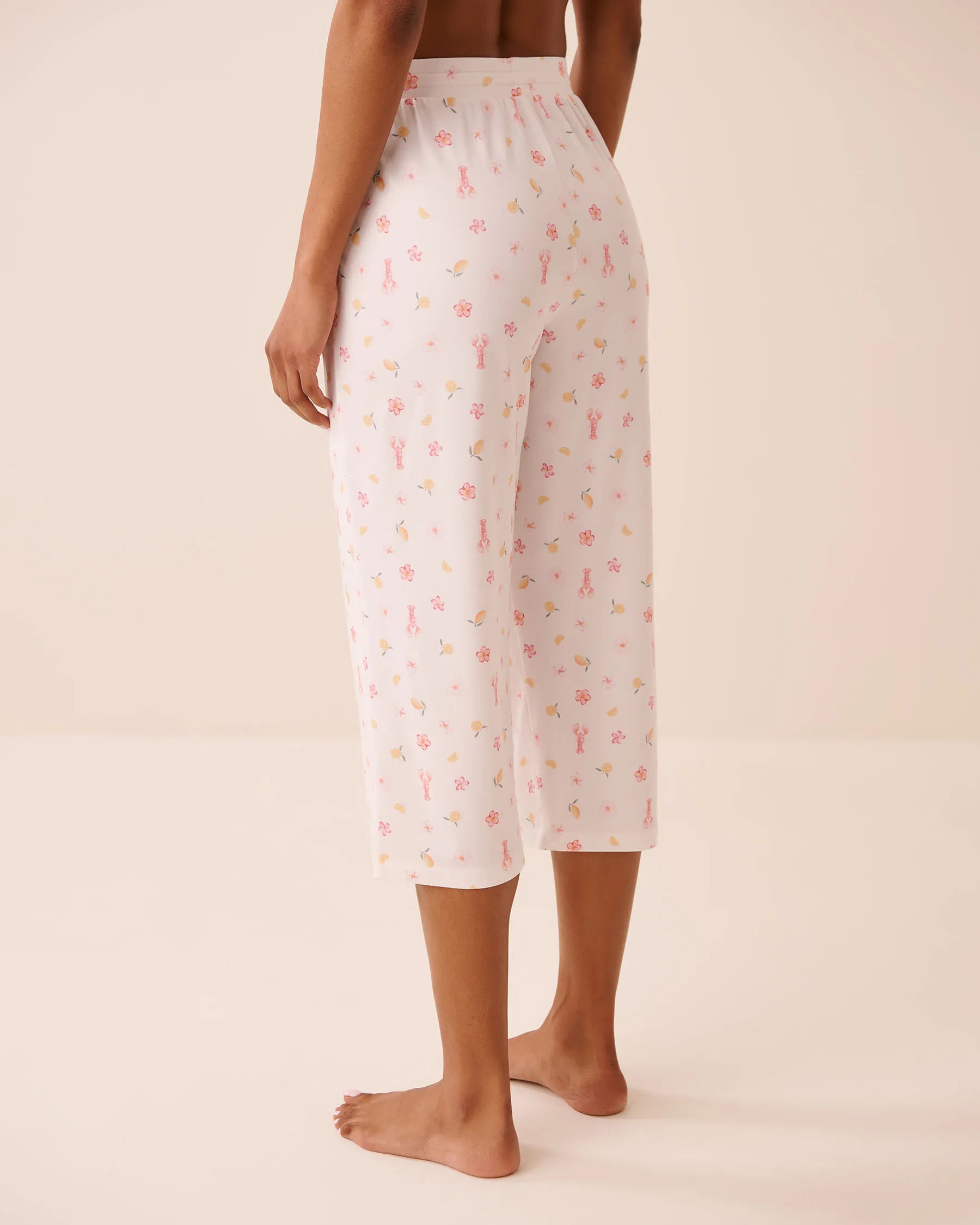 La Vie en Rose Snow White Lobster Women Lobster Floral Print Super Soft Pajama Capris SKU: 40200842_P10606 Image 02
