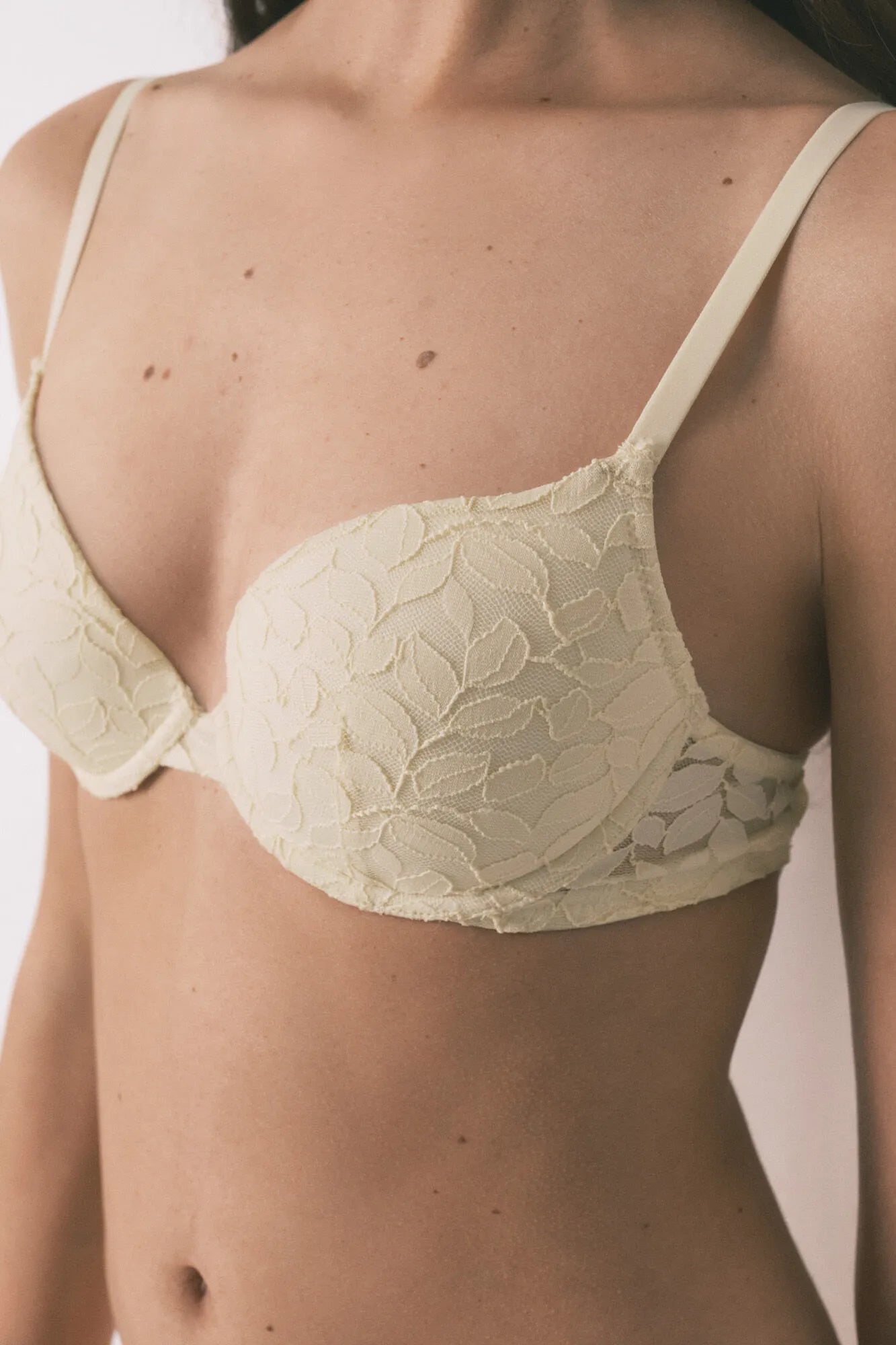 Women Secret_Tan_Beige Lace Classic BEAUTIFUL Padded Bra in Different Cup Sizes_4023838_35_04