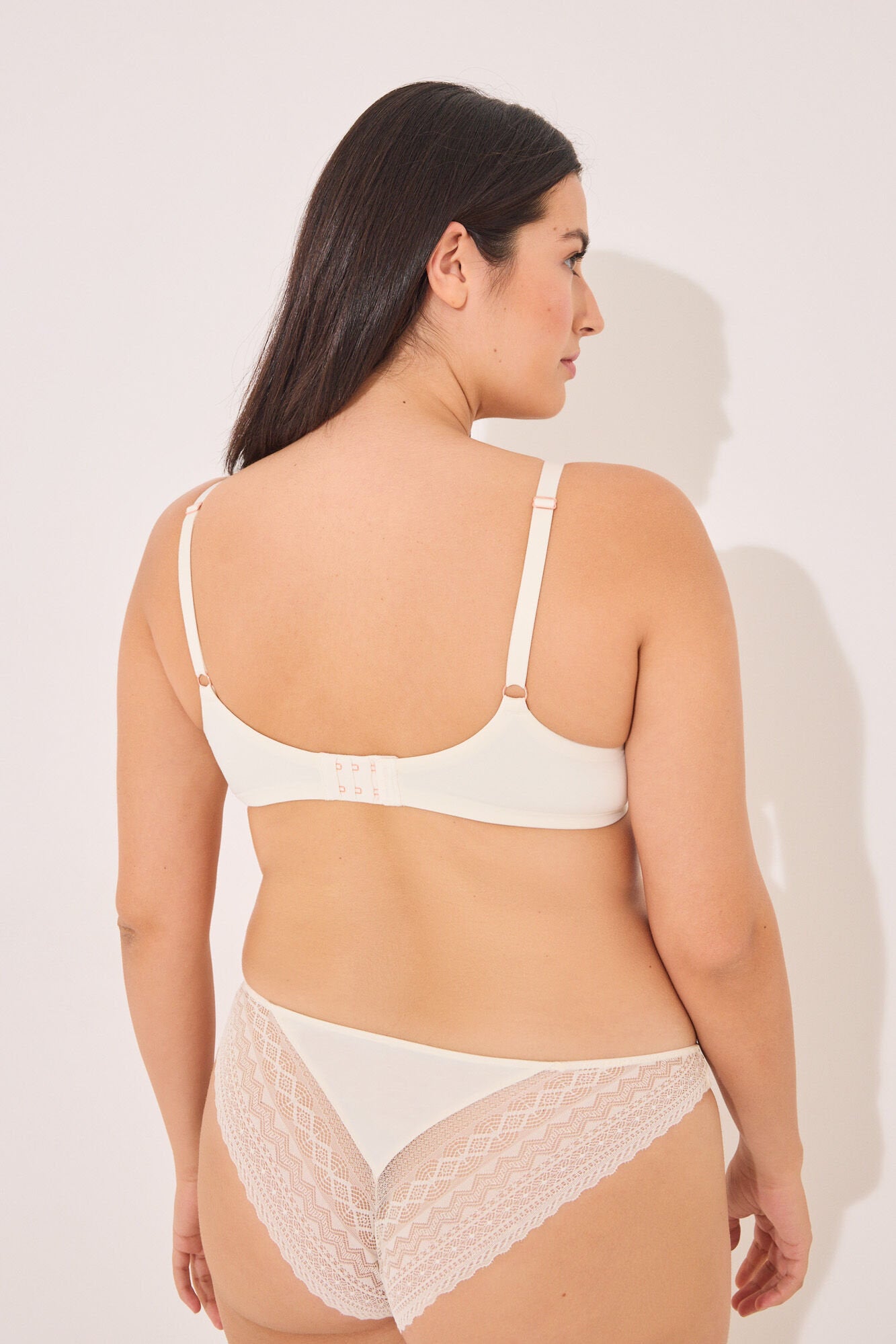 Women Secret_GORGEOUS Push Up Bra Lace and Ivory Micro in Defferent Cup Sizes_4029221_96_04