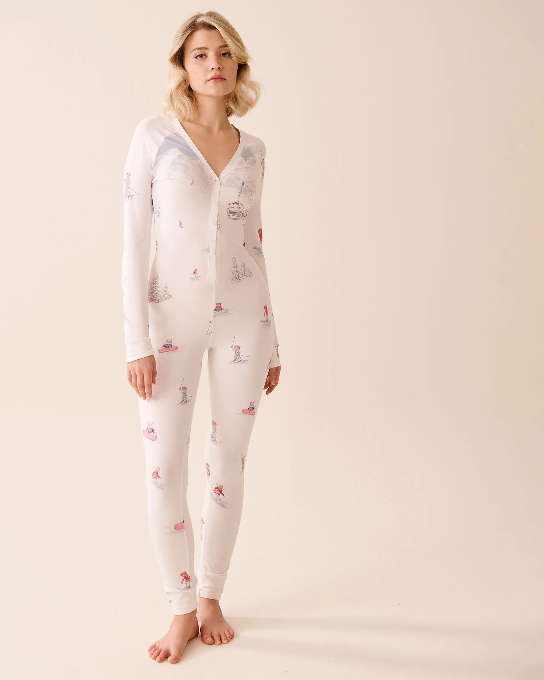 La Vie en Rose_Snow White Ski Placement_Apr�s-Ski Print Super Soft Long Sleeve Jumpsuit_40300063_P10549_01