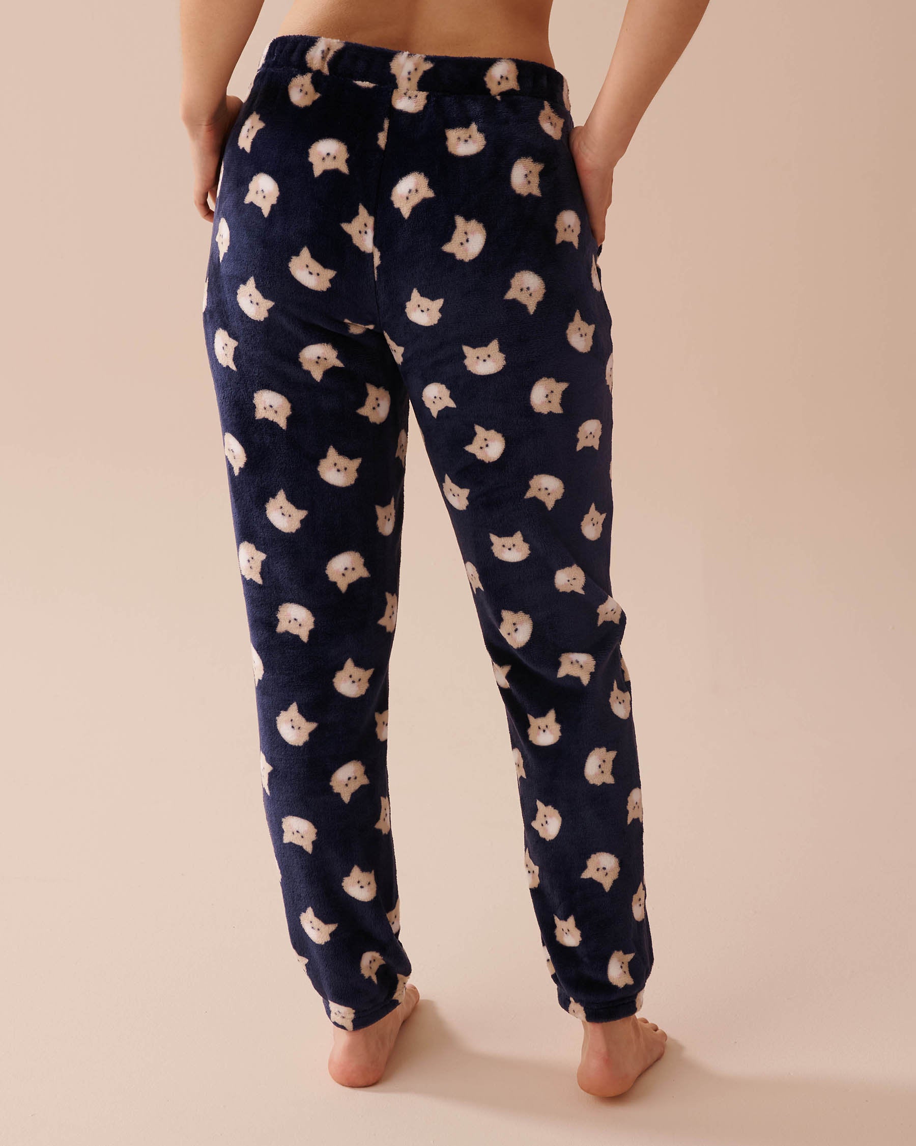 Cat Print Soft Plush Pajama Set_40400070_P40356_05