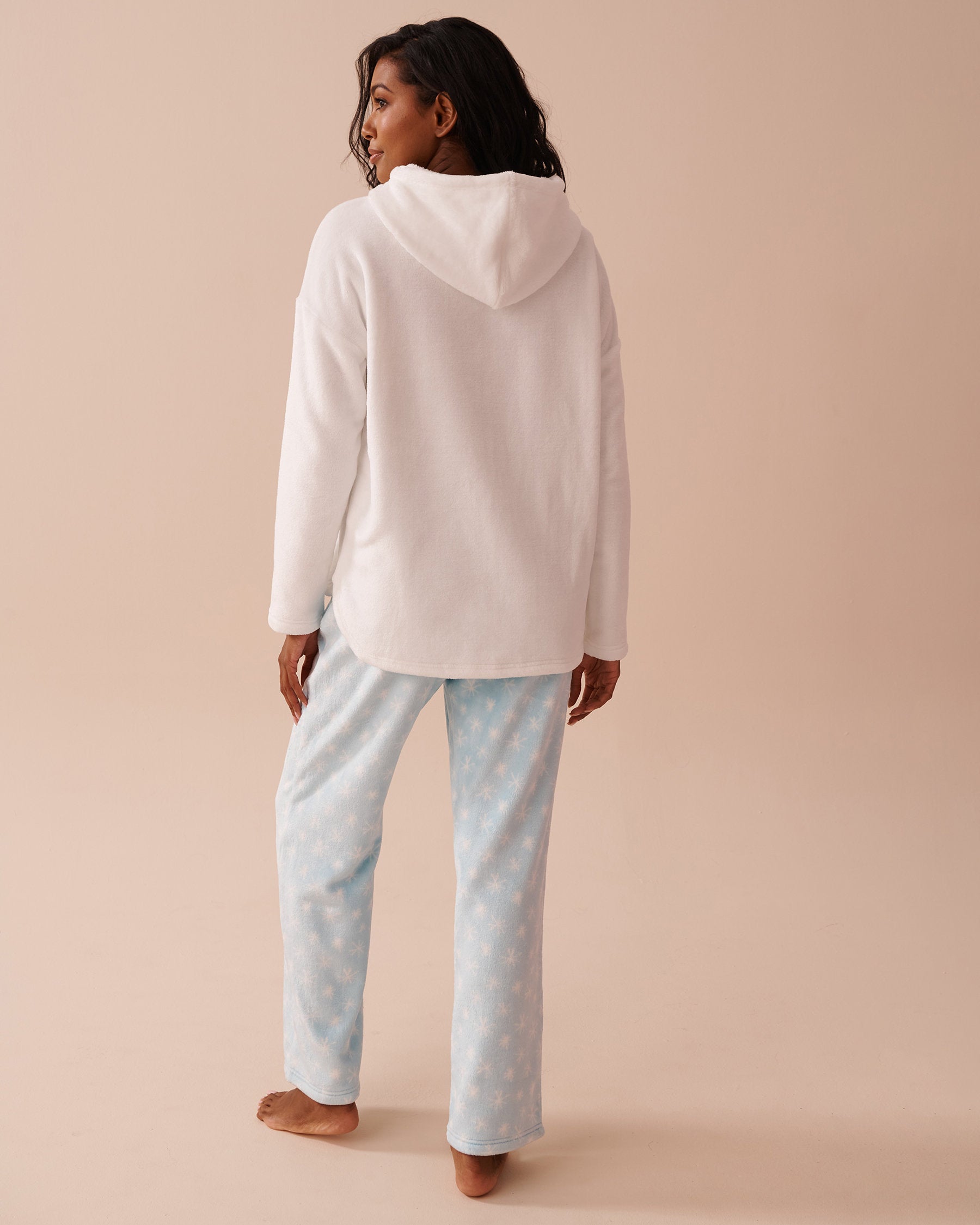 Penguin & Snowflake Print Soft Plush PJ Set_40400076_P40389_02